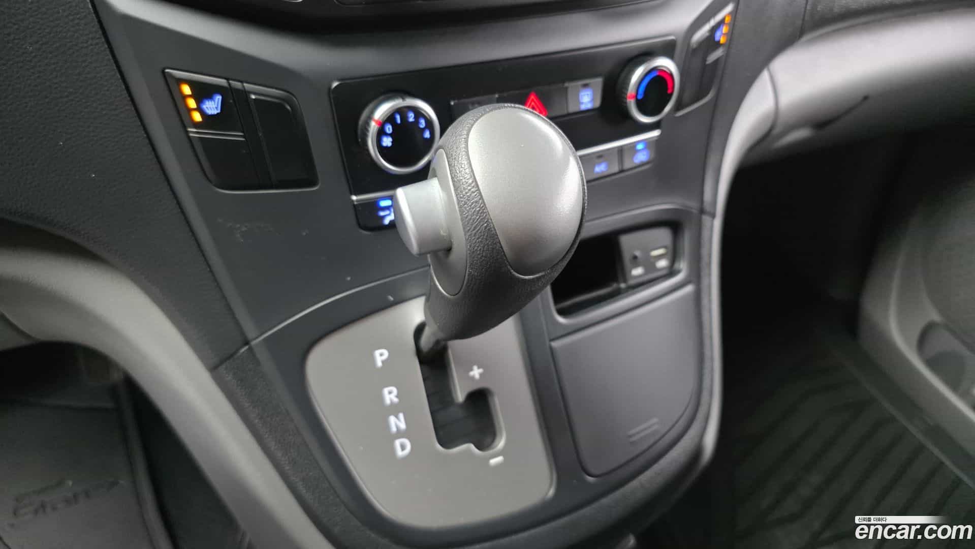 Starex Hyundai 2018.3-INNER-009