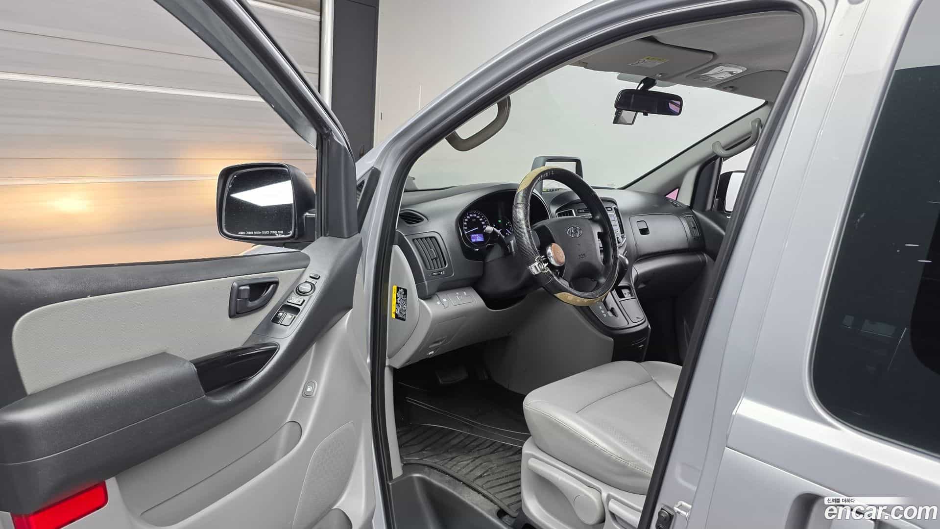 Starex Hyundai 2018.3-INNER-010