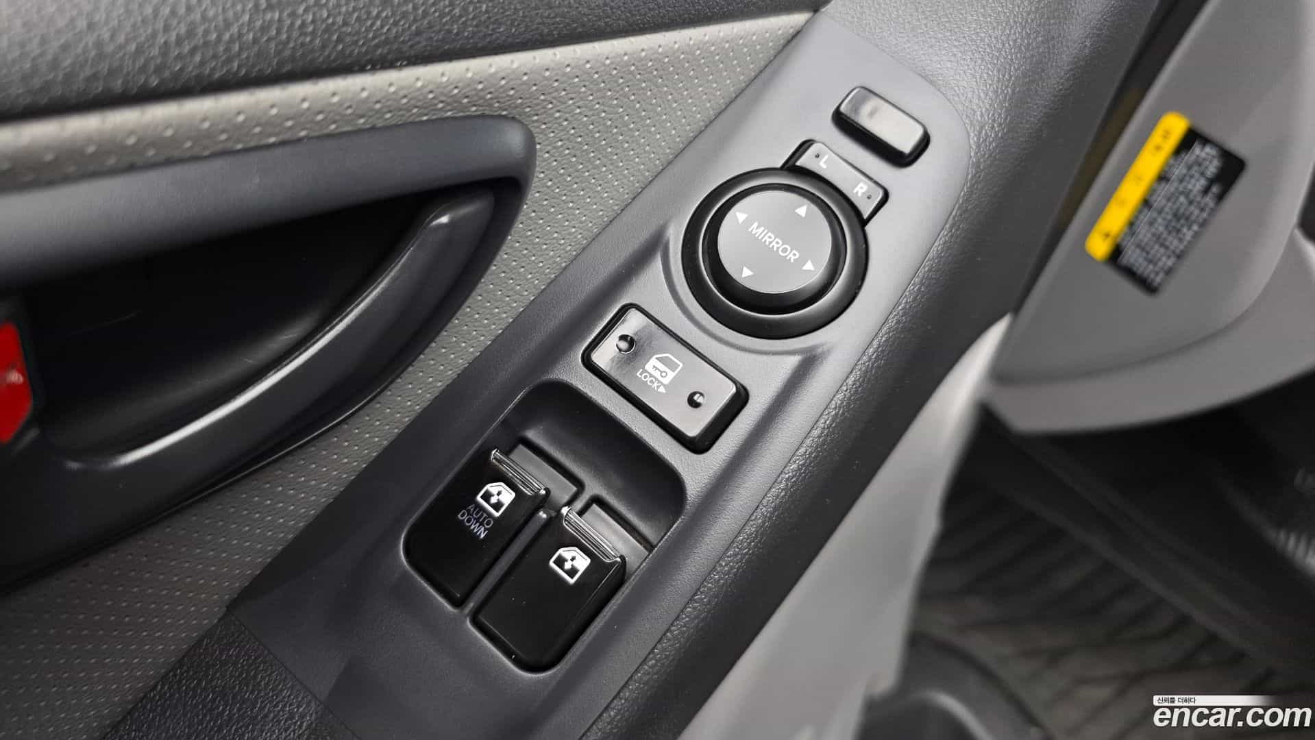Starex Hyundai 2018.3-OPTION-017