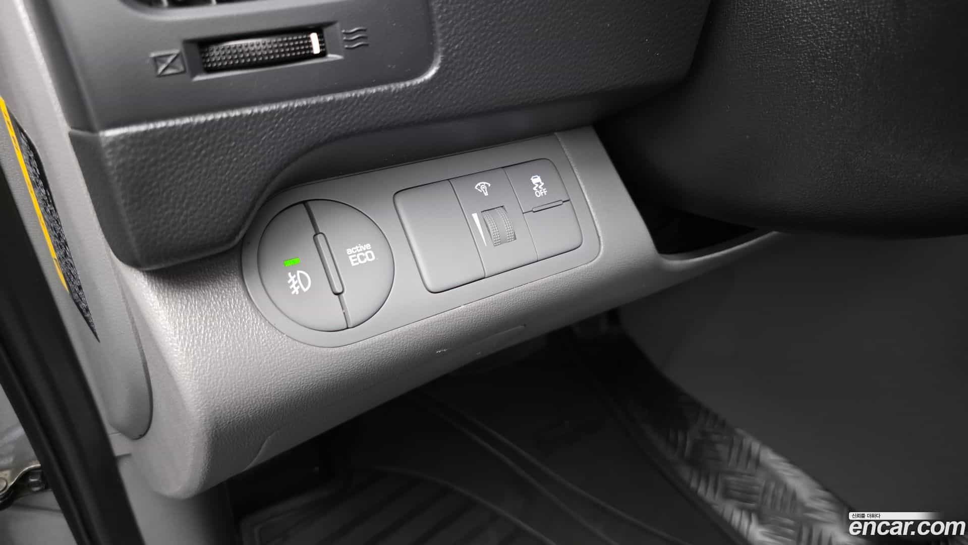 Starex Hyundai 2018.3-OPTION-018