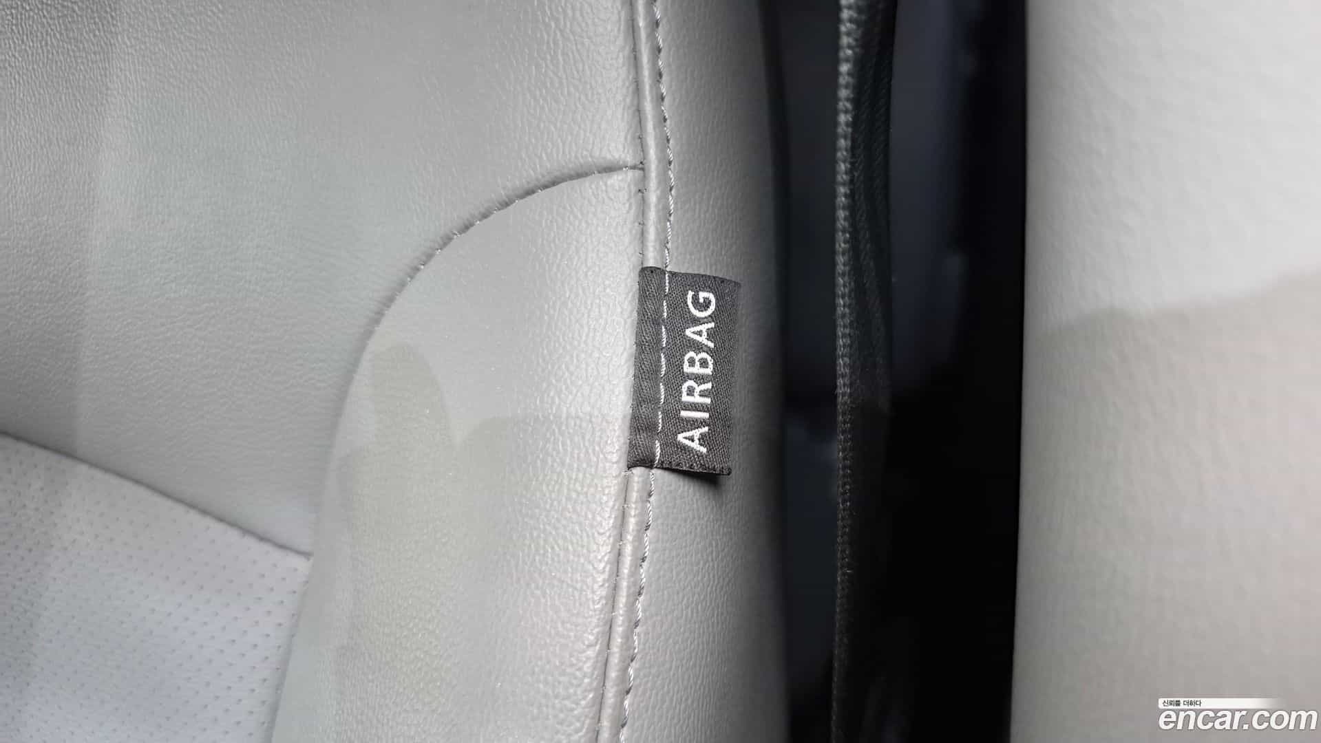 Starex Hyundai 2021.3-OPTION-040