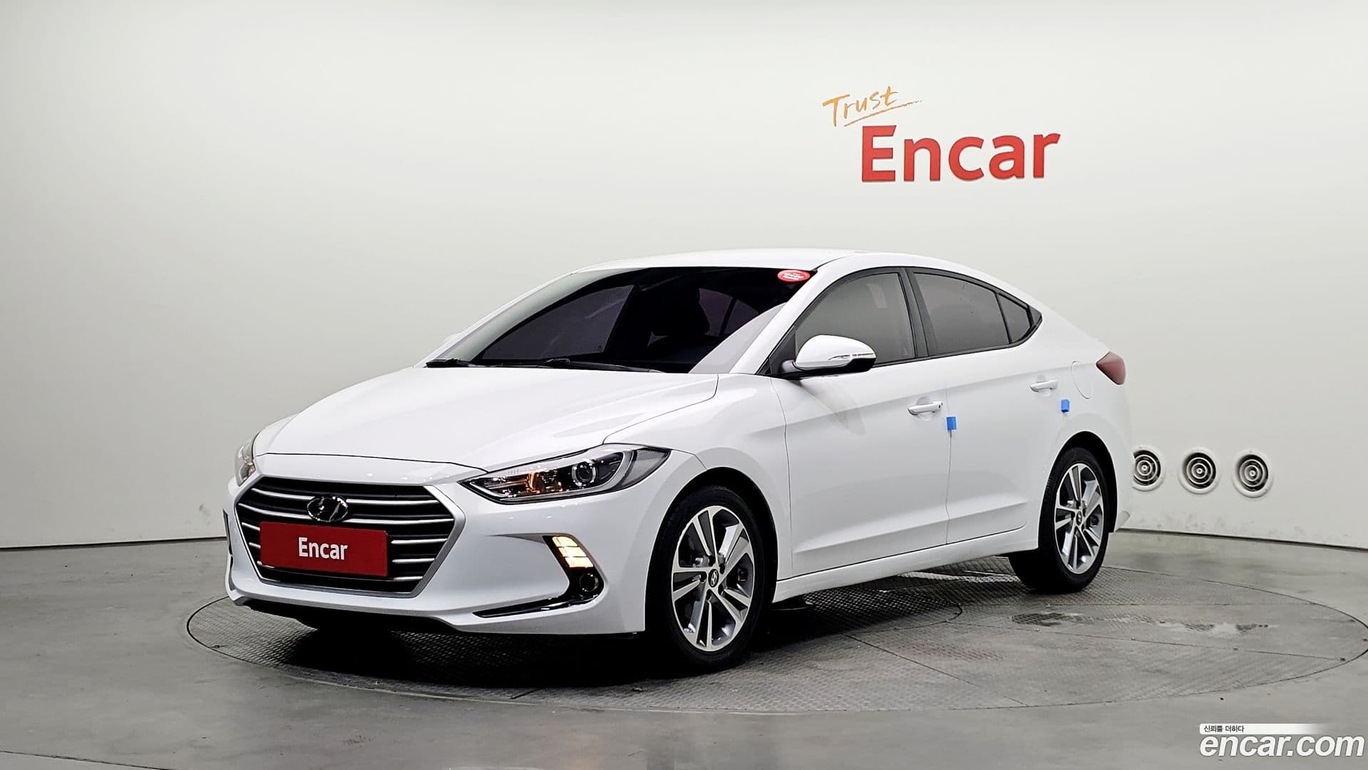Main__Slider__Photo:AVANTE Hyundai 2017.5-0