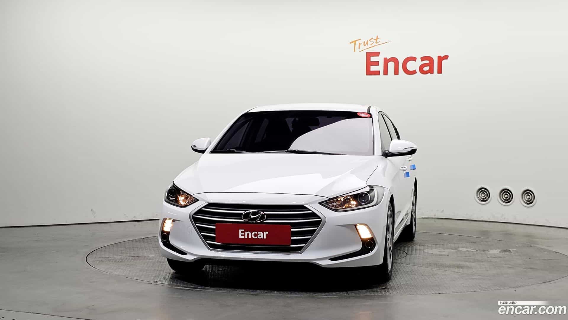 AVANTE Hyundai 2017.5-OUTER-003