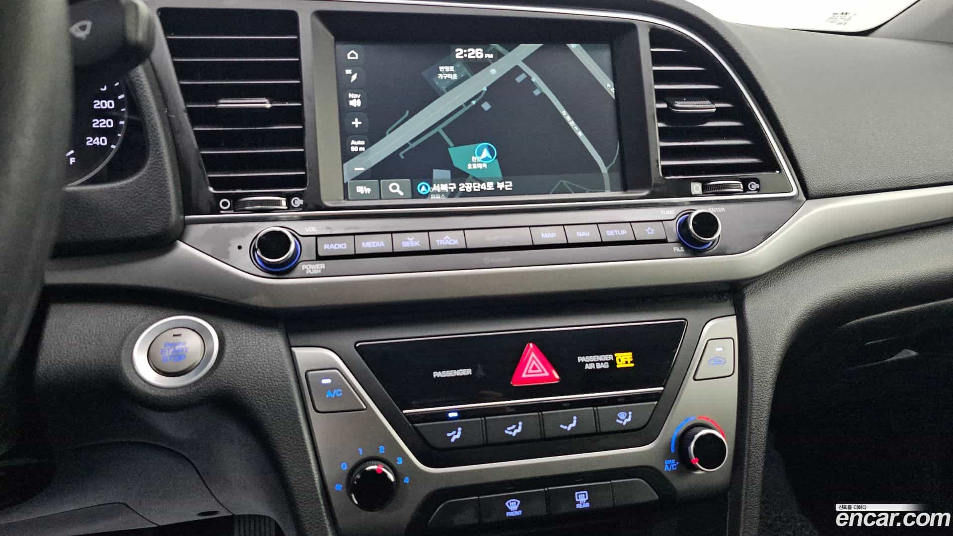 AVANTE Hyundai 2017.5-OPTION-021
