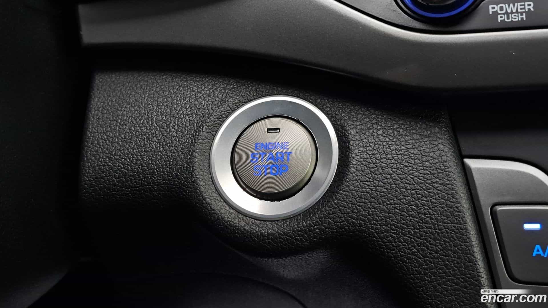 AVANTE Hyundai 2017.5-OPTION-040