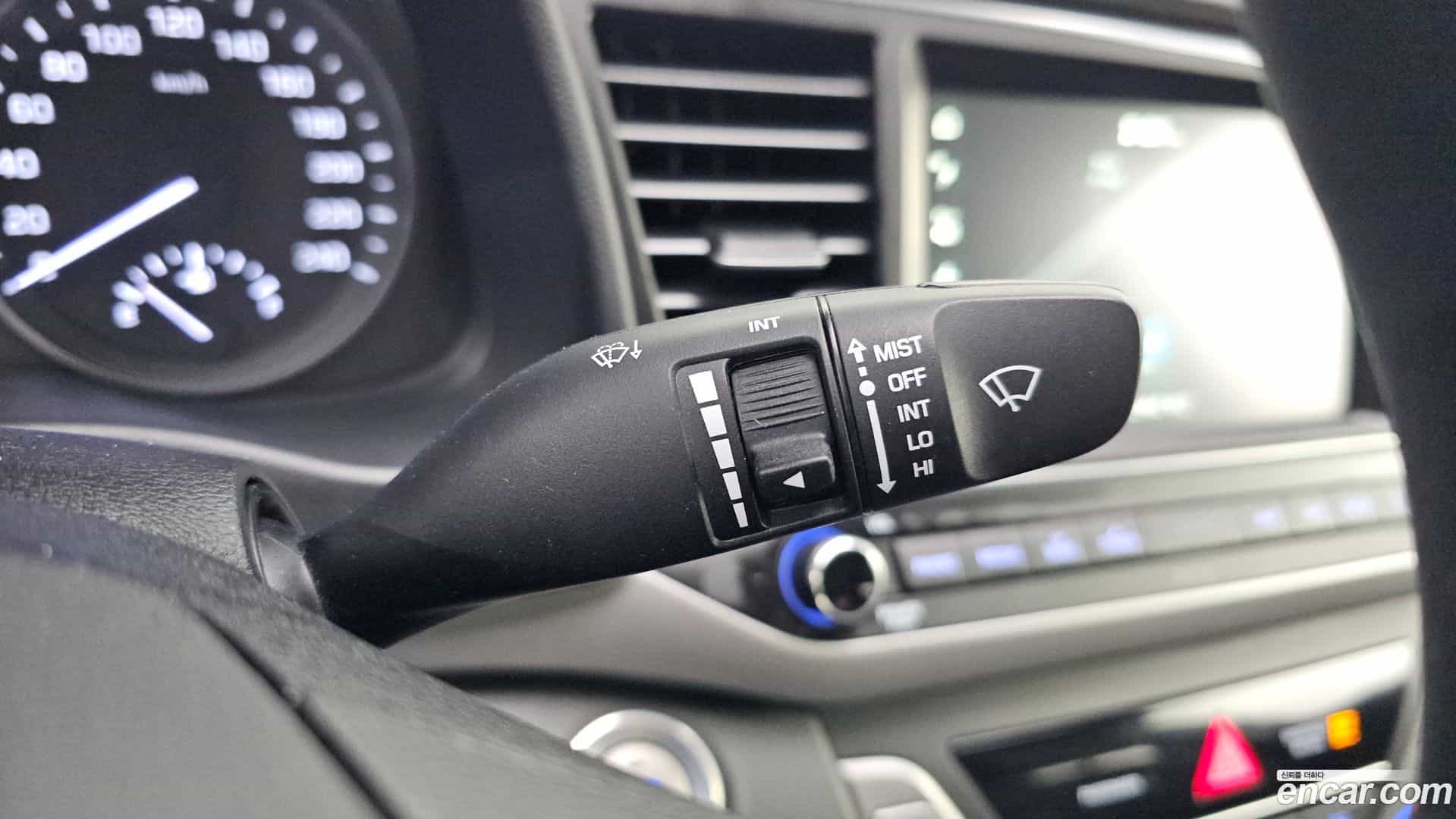 AVANTE Hyundai 2017.5-OPTION-041