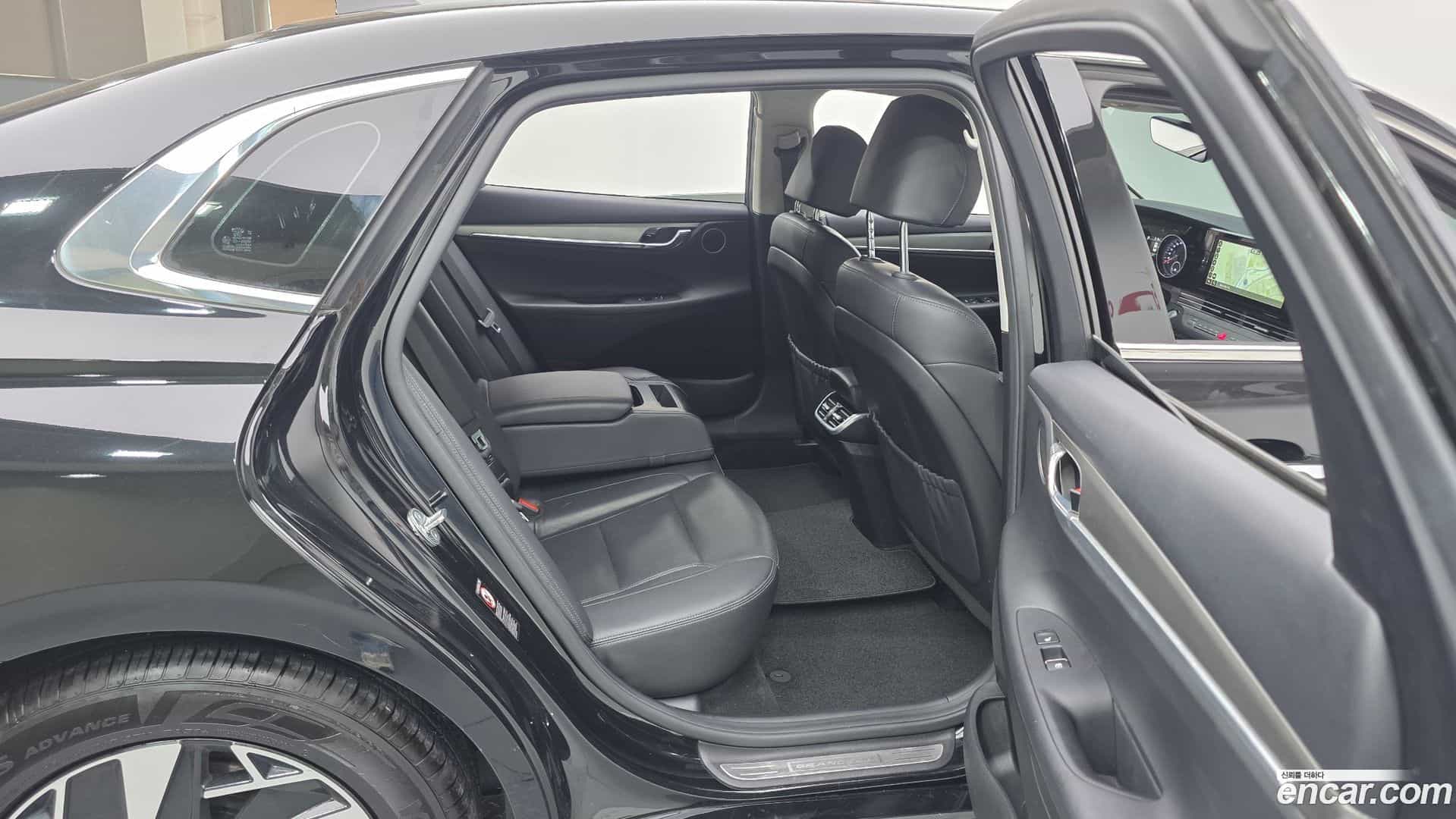 Grandeur Hyundai 2022.4-OPTION-015