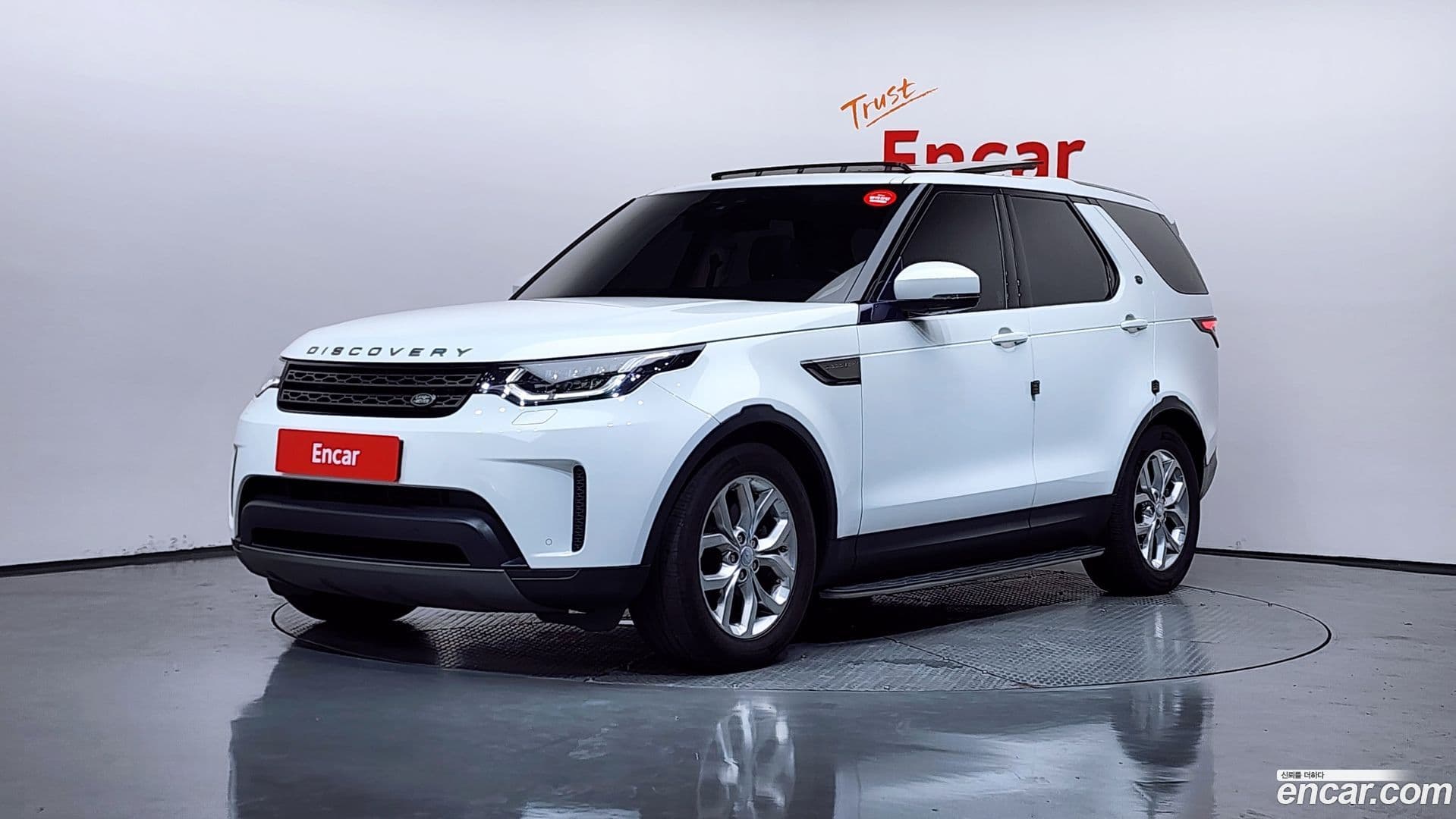 Main__Slider__Photo:Discovery Land Rover 2018.7-0