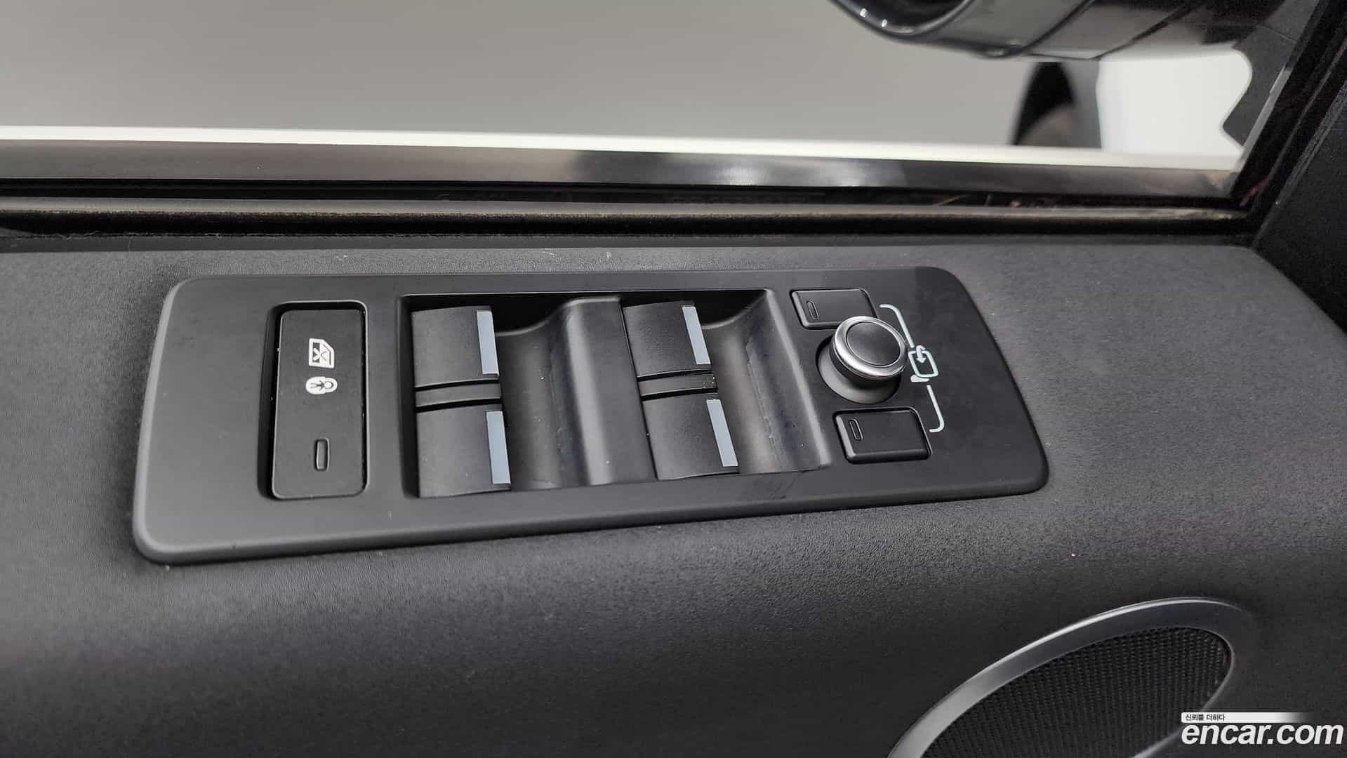 Discovery Land Rover 2018.7-OPTION-040