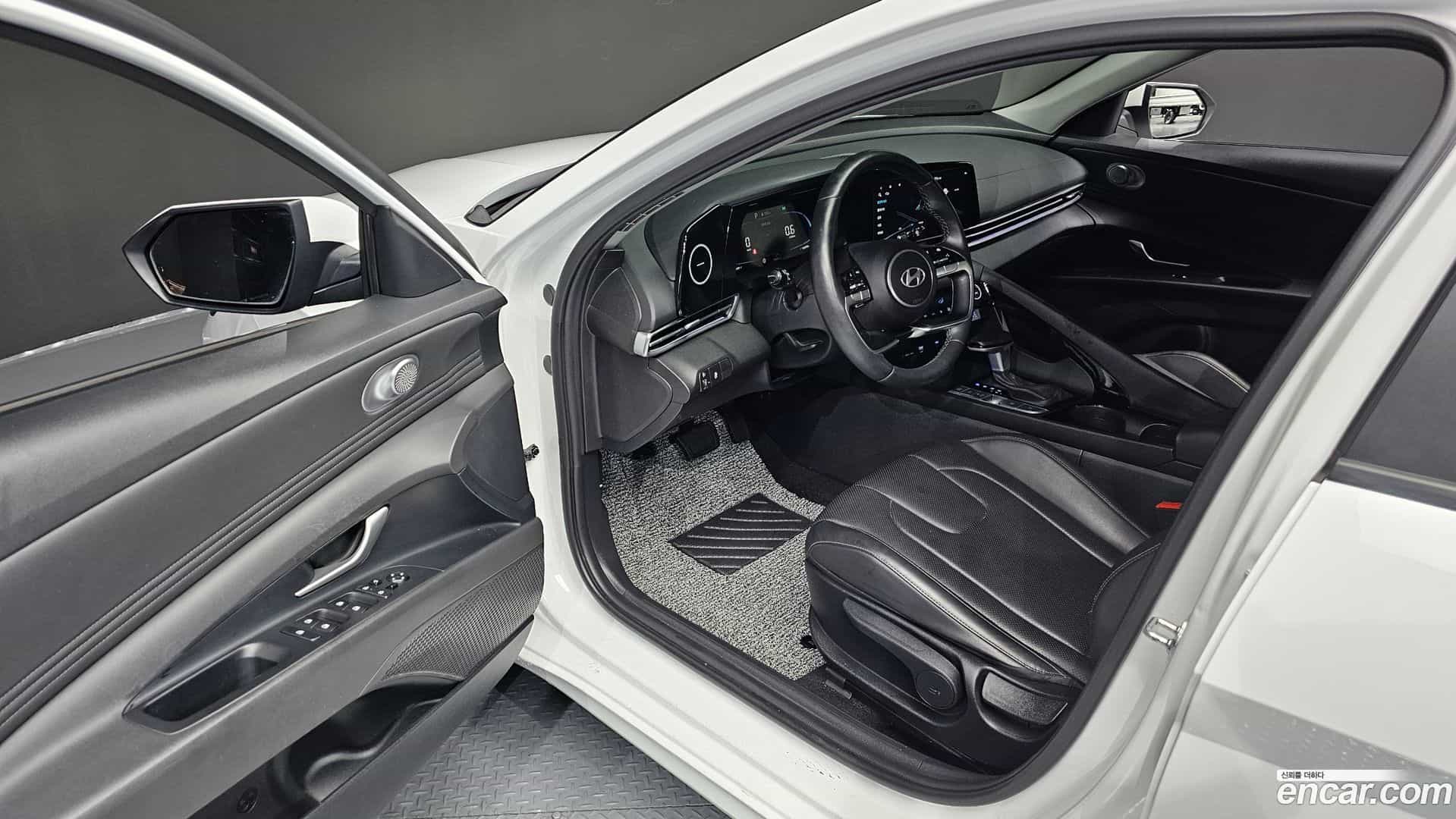 AVANTE Hyundai 2024.0-INNER-010