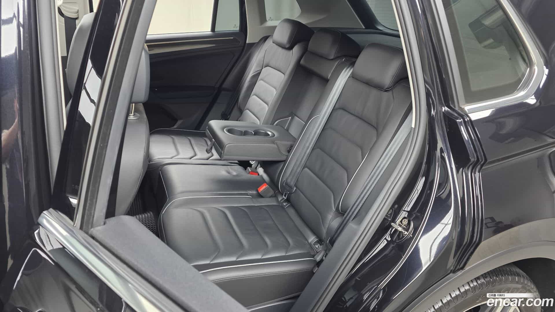 Tiguan Volkswagen 2023.6-OPTION-016