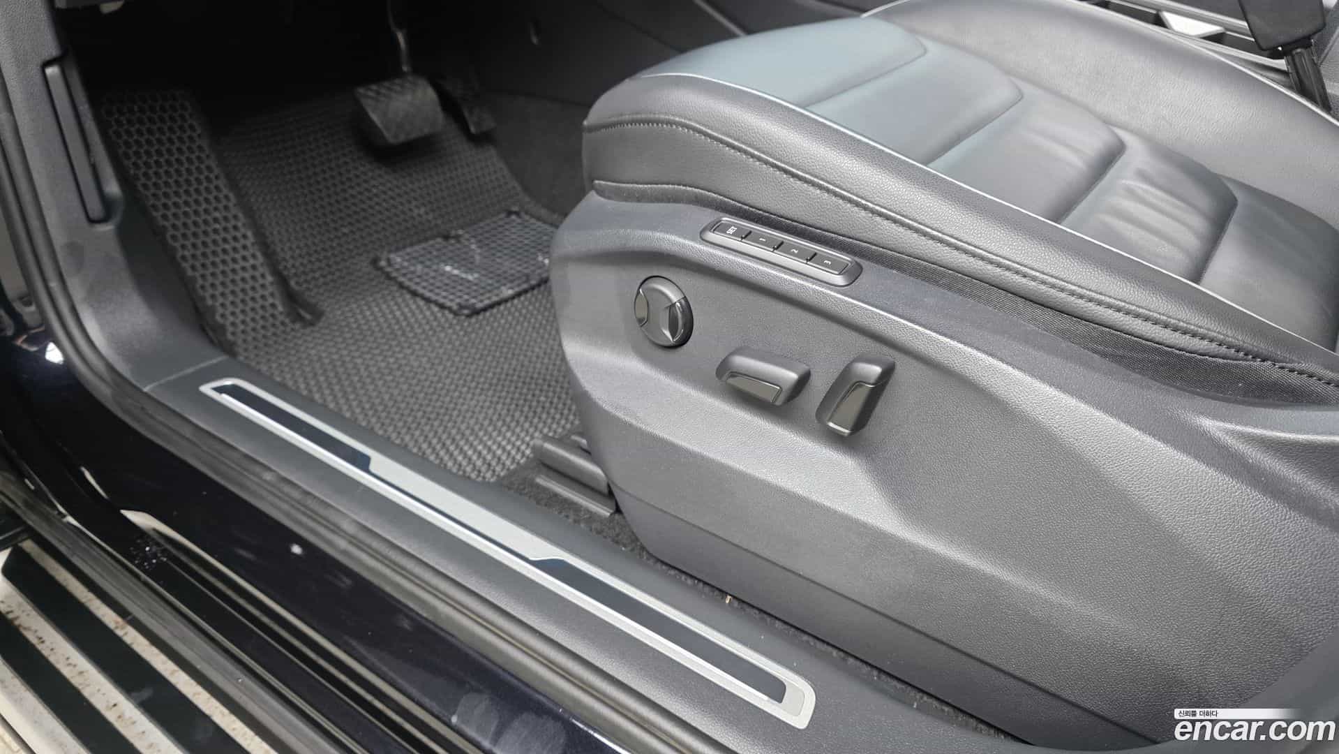 Tiguan Volkswagen 2023.6-OPTION-020
