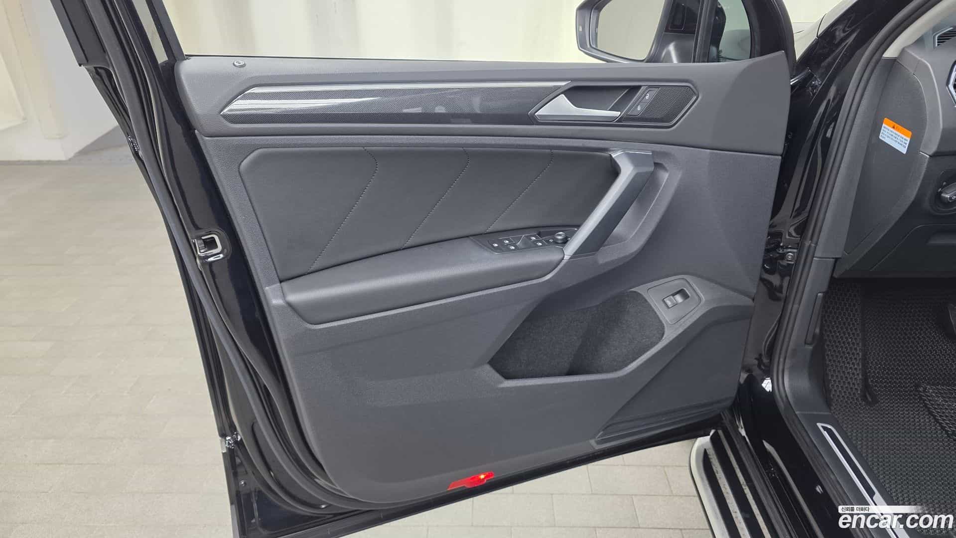 Tiguan Volkswagen 2023.6-INNER-034