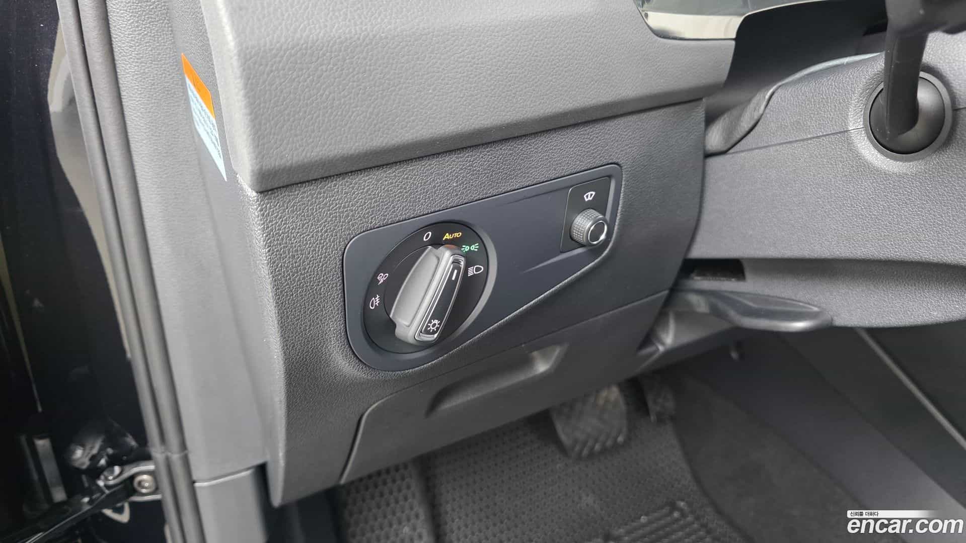 Tiguan Volkswagen 2023.6-OPTION-040
