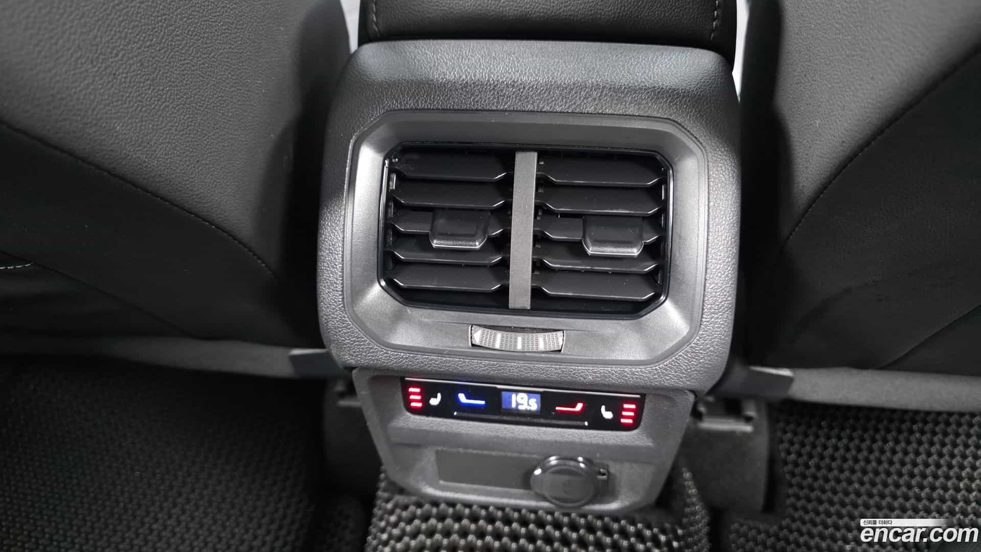 Tiguan Volkswagen 2023.6-OPTION-042