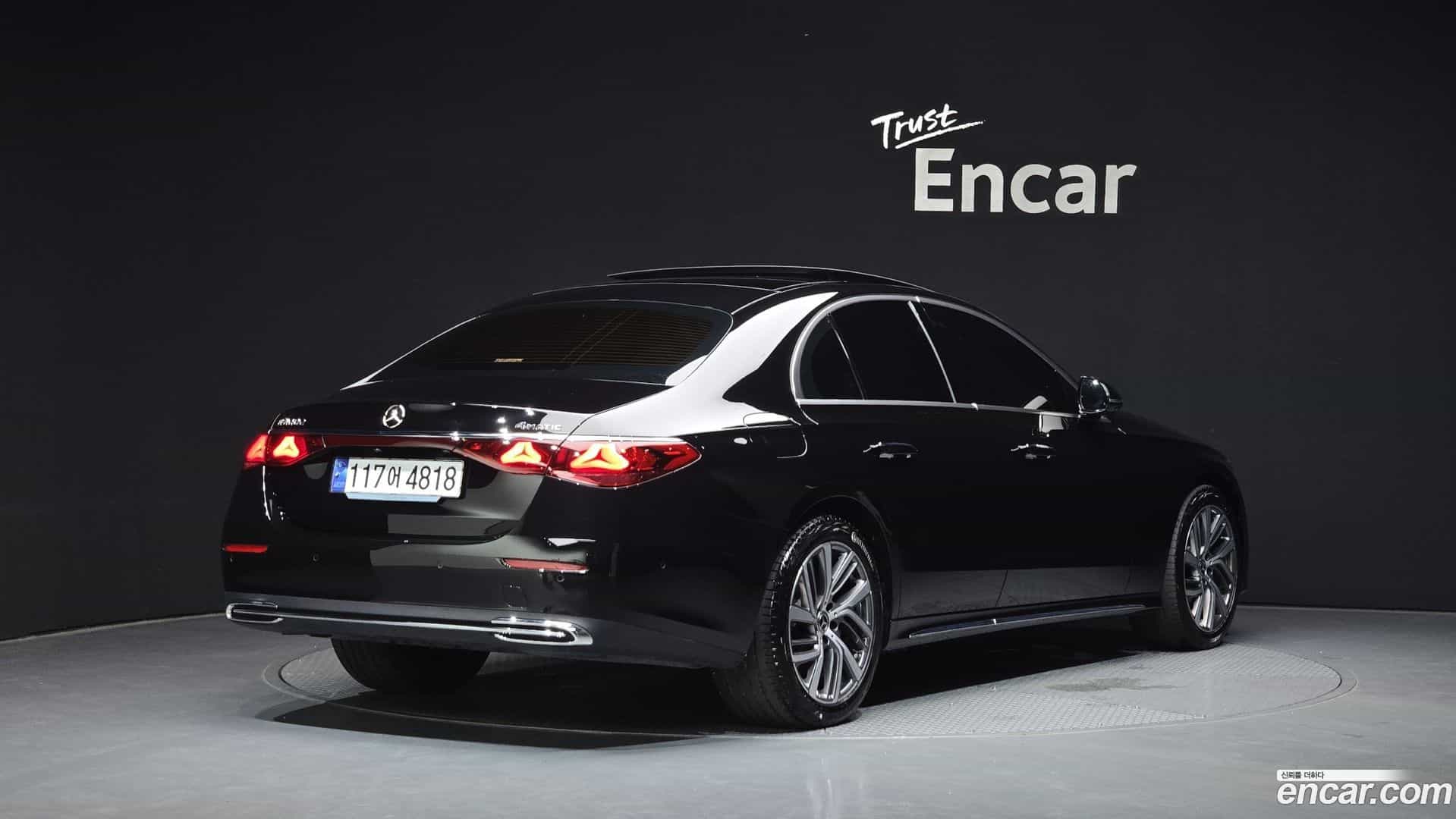 E-Class Mercedes-Benz 2024.8-OUTER-002