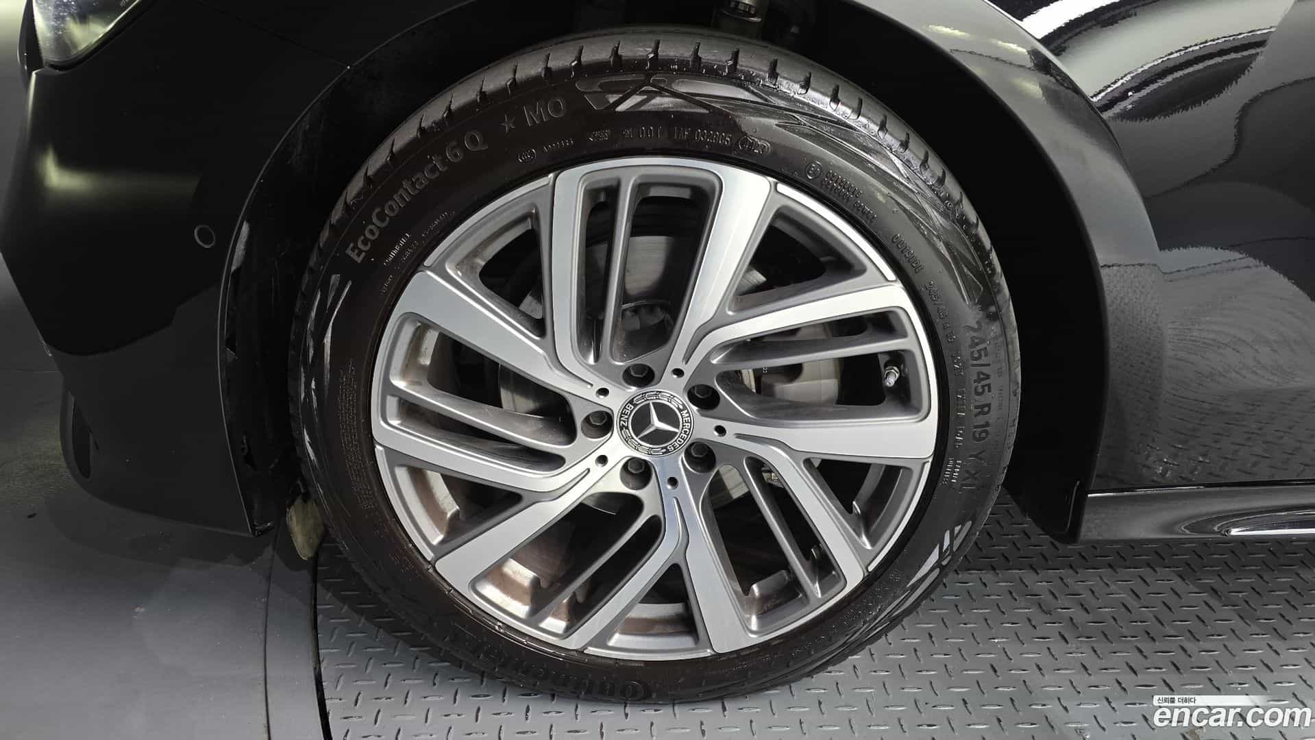 E-Class Mercedes-Benz 2024.8-OUTER-005