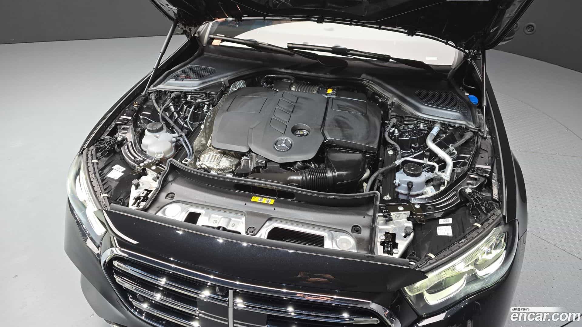 E-Class Mercedes-Benz 2024.8-OUTER-006