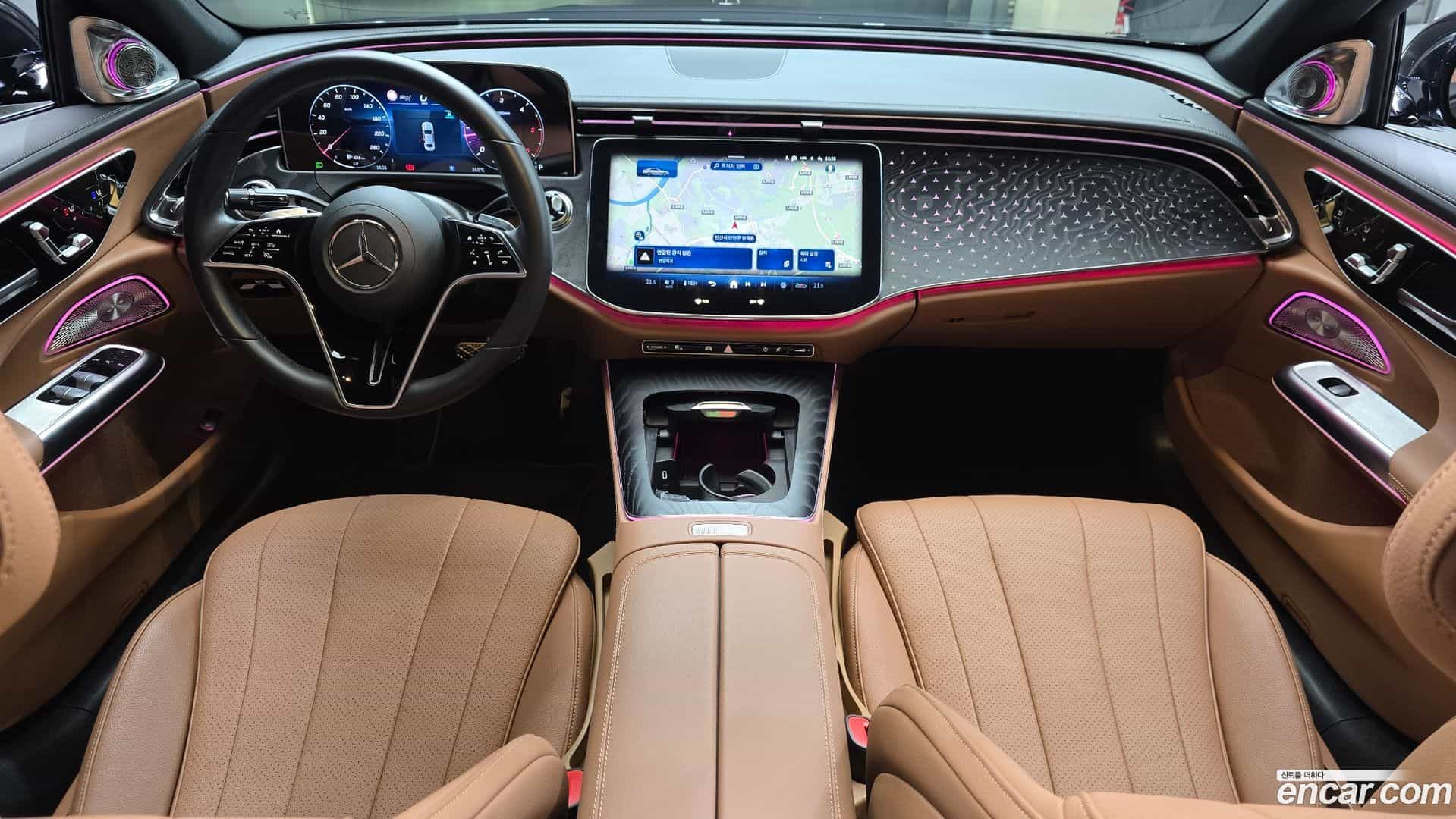 E-Class Mercedes-Benz 2024.8-INNER-007