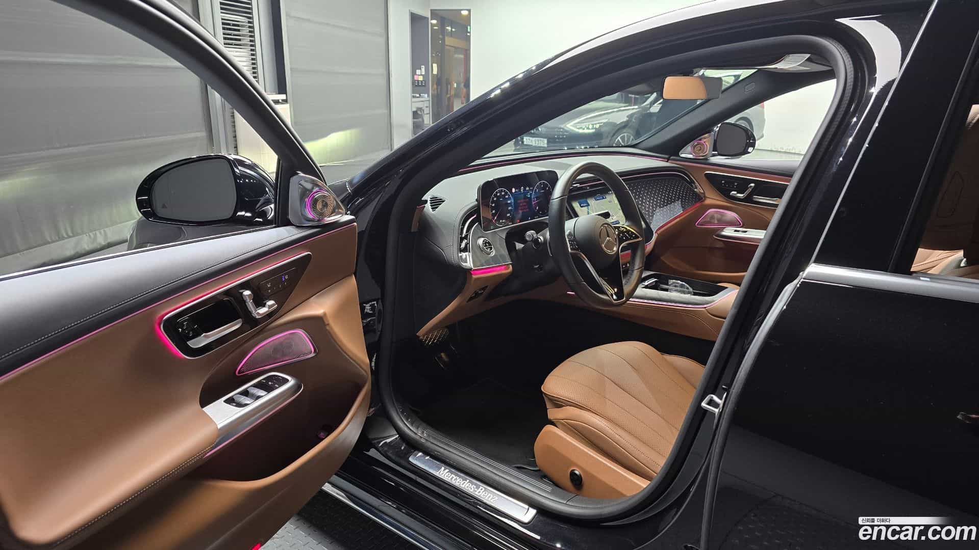 E-Class Mercedes-Benz 2024.8-INNER-010