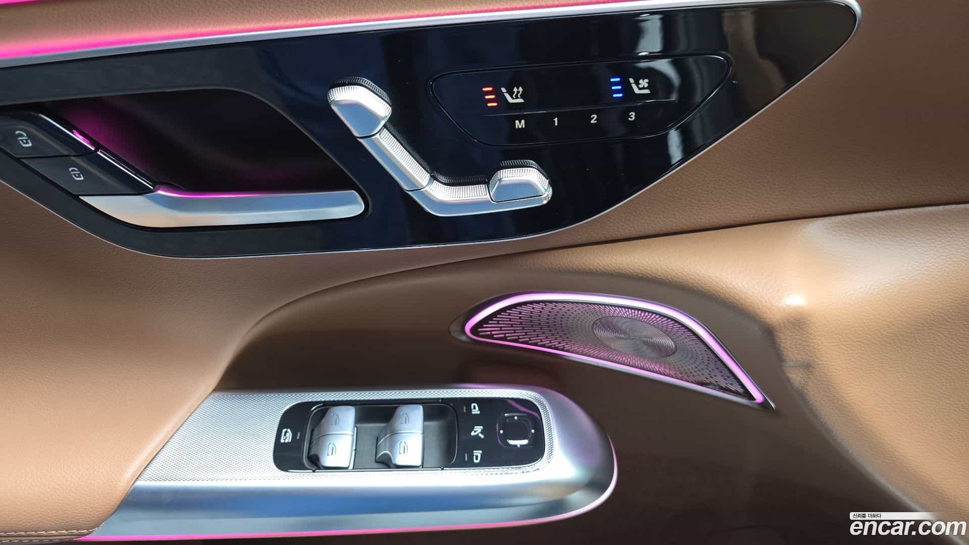 E-Class Mercedes-Benz 2024.8-OPTION-018