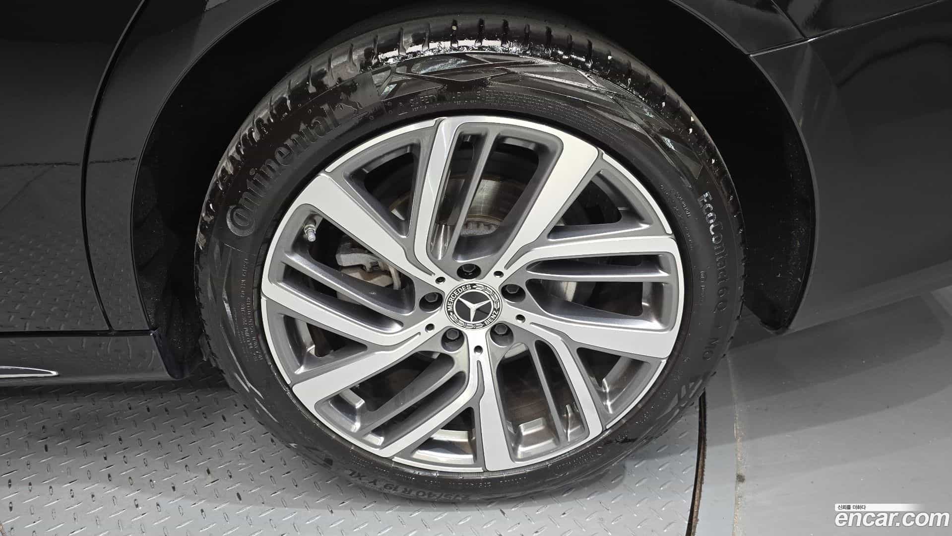 E-Class Mercedes-Benz 2024.8-OUTER-031