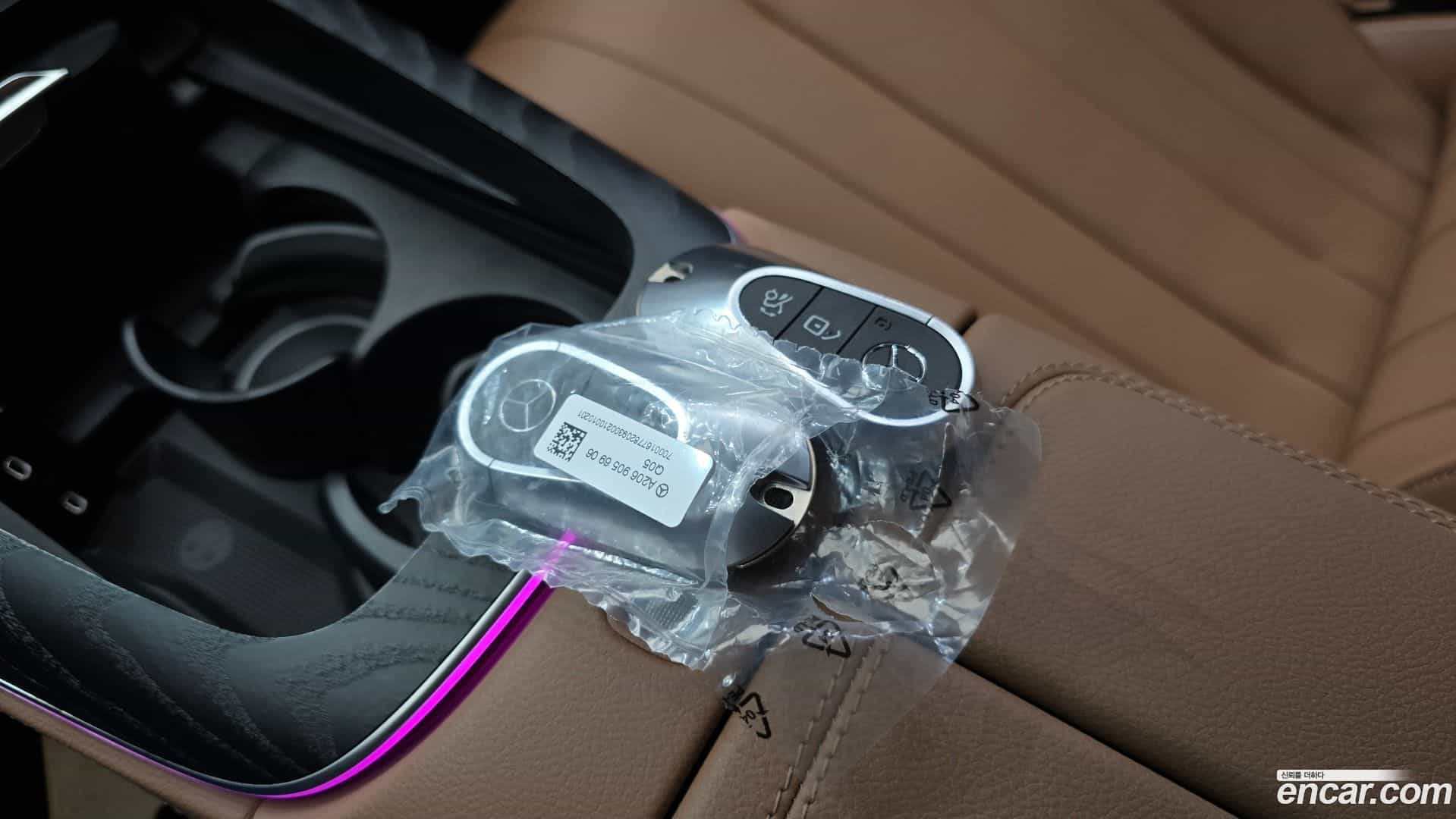 E-Class Mercedes-Benz 2024.8-OPTION-043