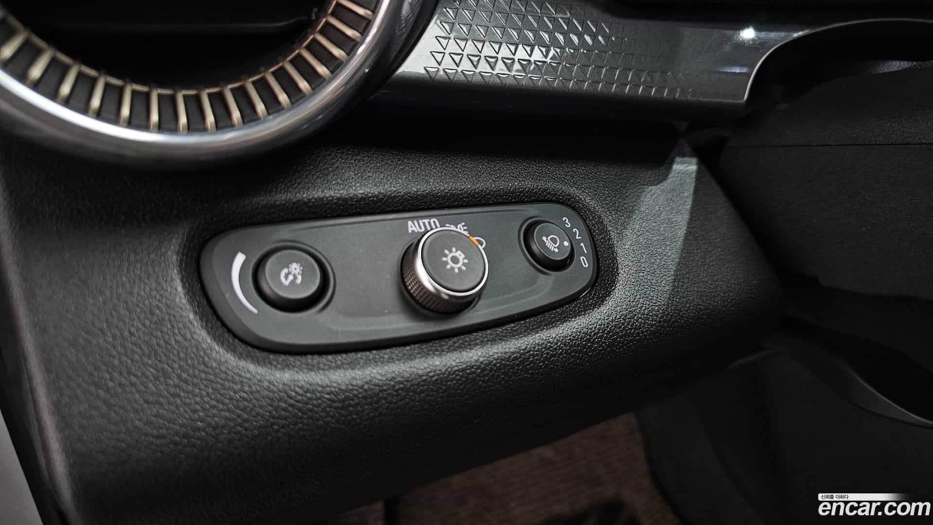 Trax Chevrolet 2023.6-OPTION-040