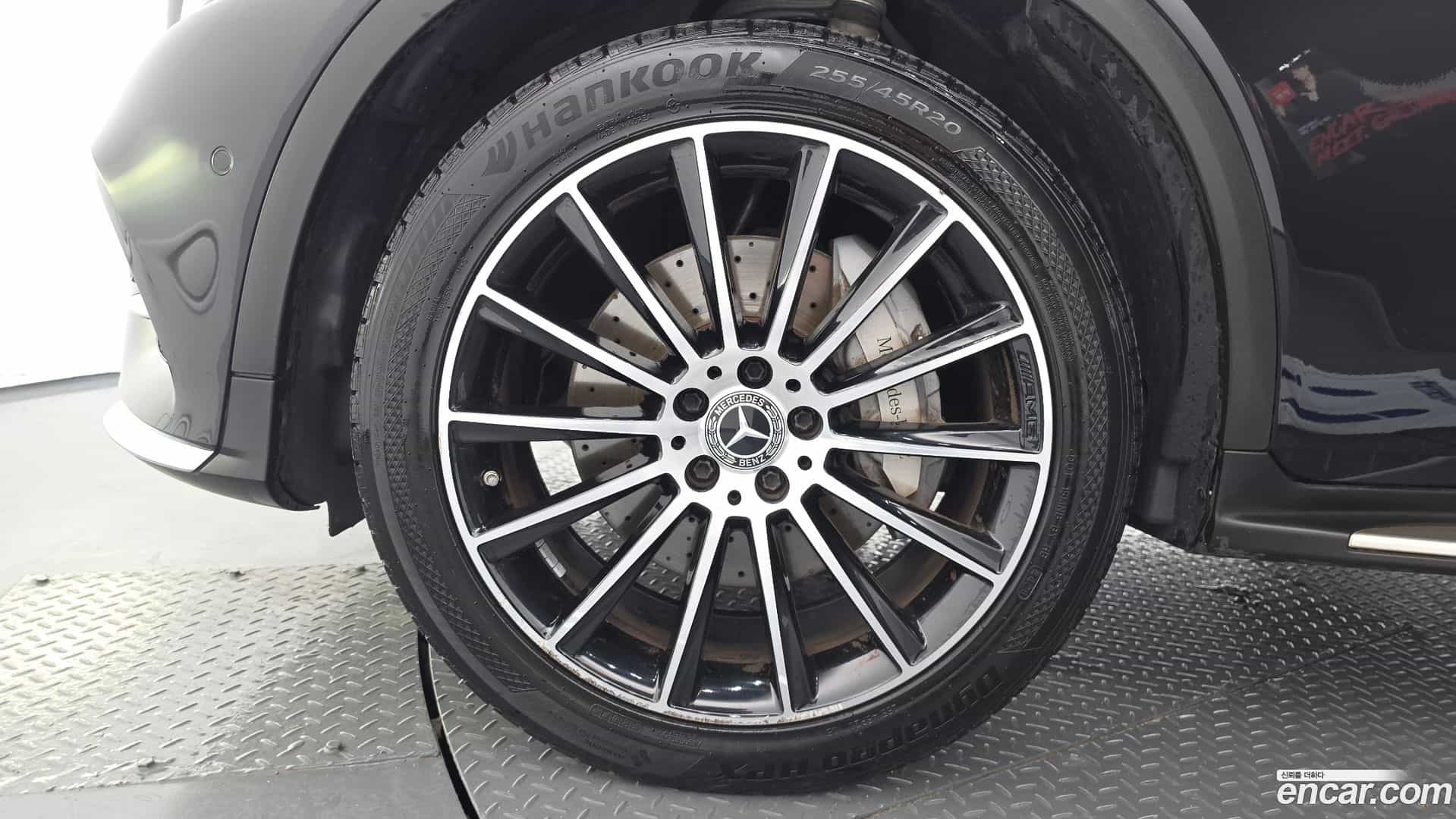 GLC-Class Mercedes-Benz 2019.10-OUTER-005