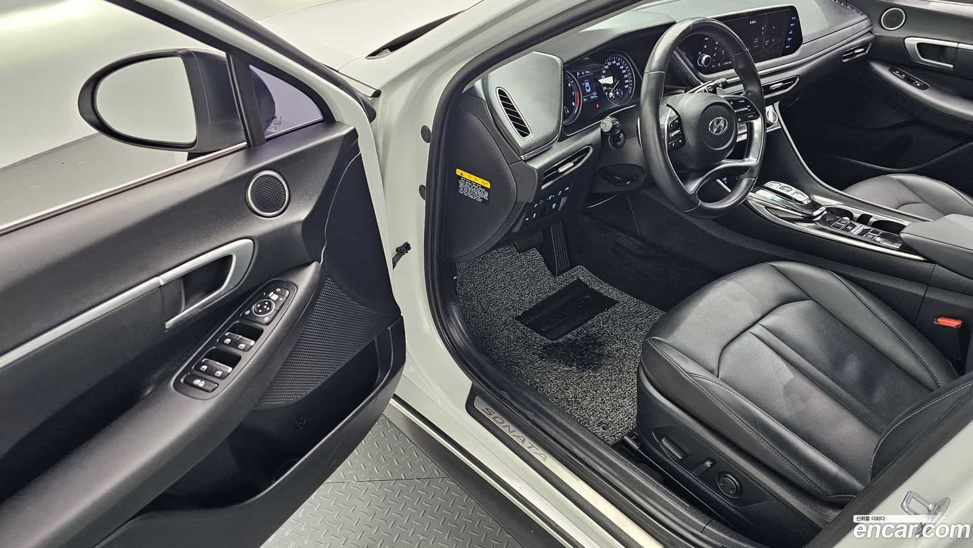 Sonata Hyundai 2019.10-INNER-010