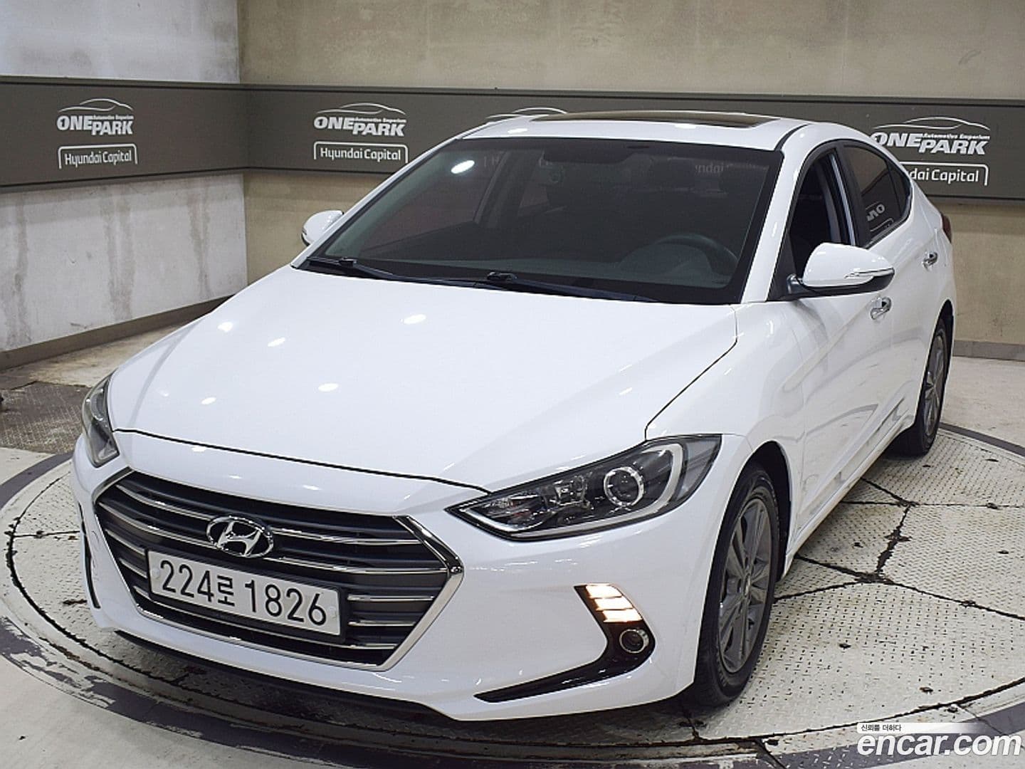 Main__Slider__Photo:AVANTE Hyundai 2016.7-0