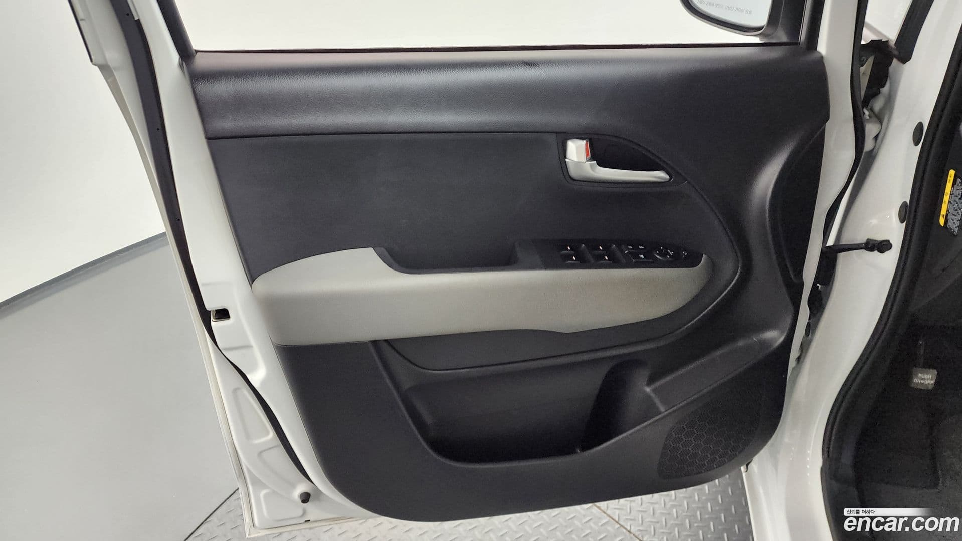Main__Slider__Photo:RAY Kia 2023.9-23