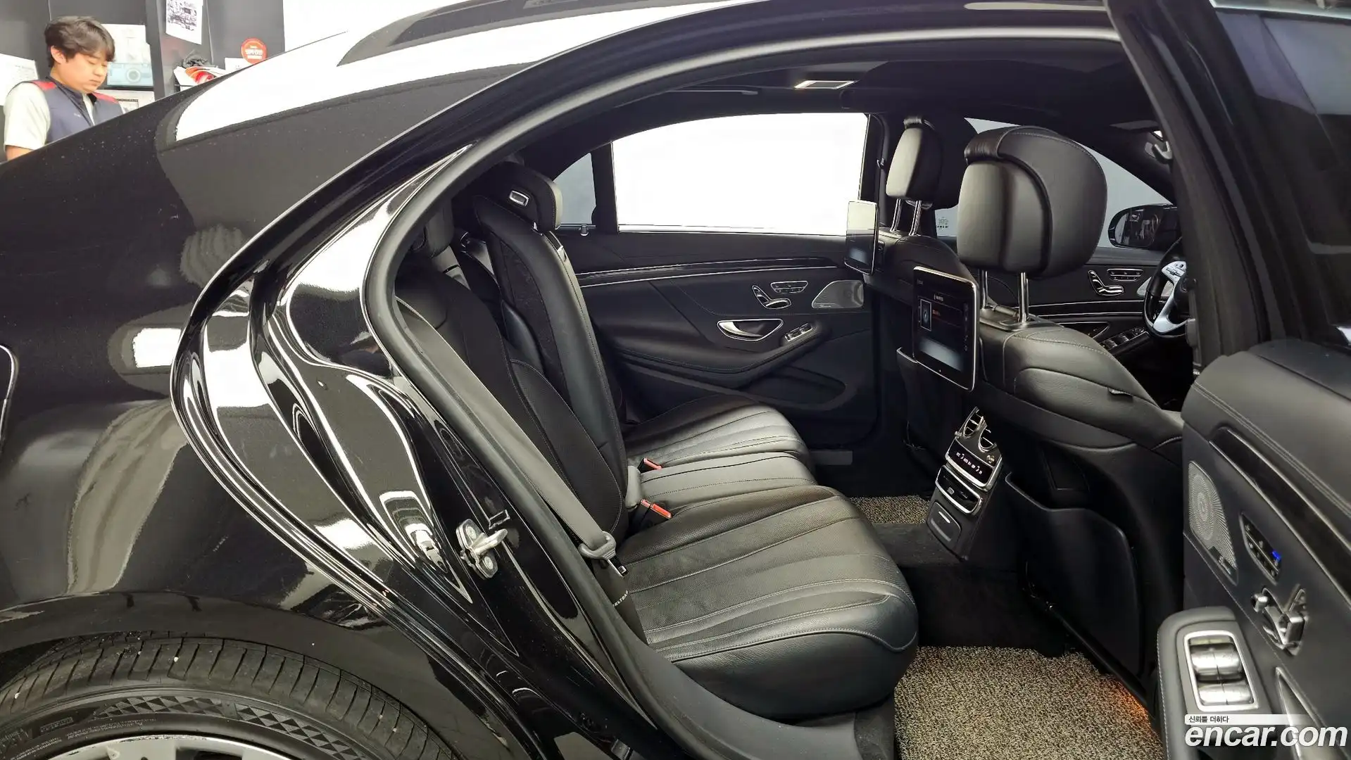 S-Class Mercedes-Benz 2018.6-OPTION-016