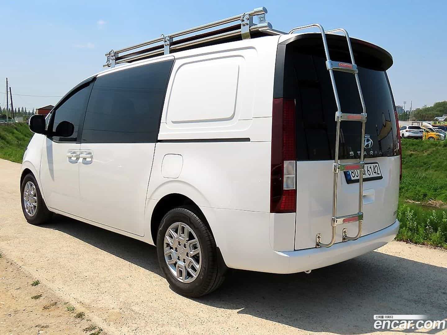 Staria Hyundai 2022.0-OUTER-003