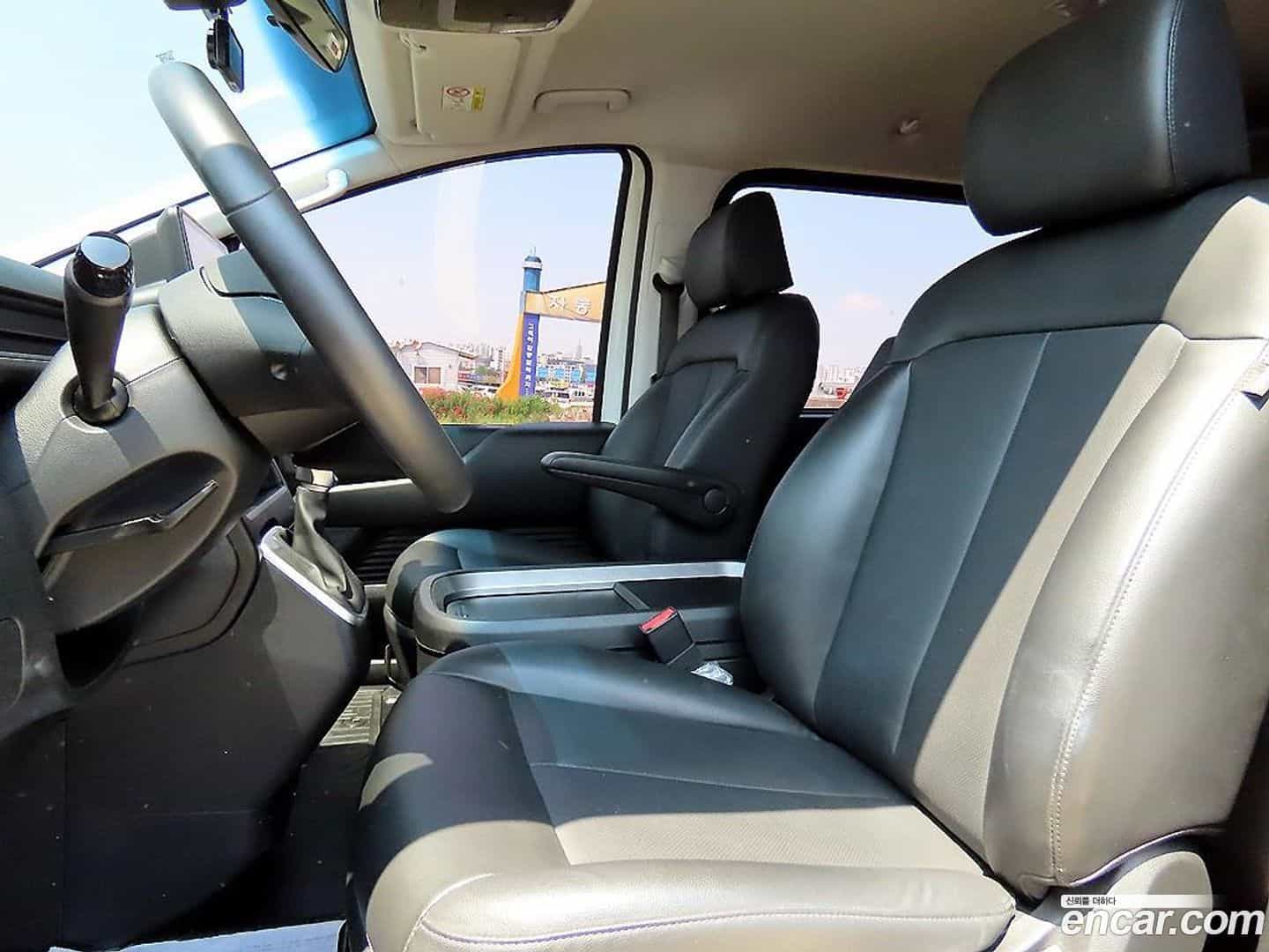 Staria Hyundai 2022.0-OUTER-005