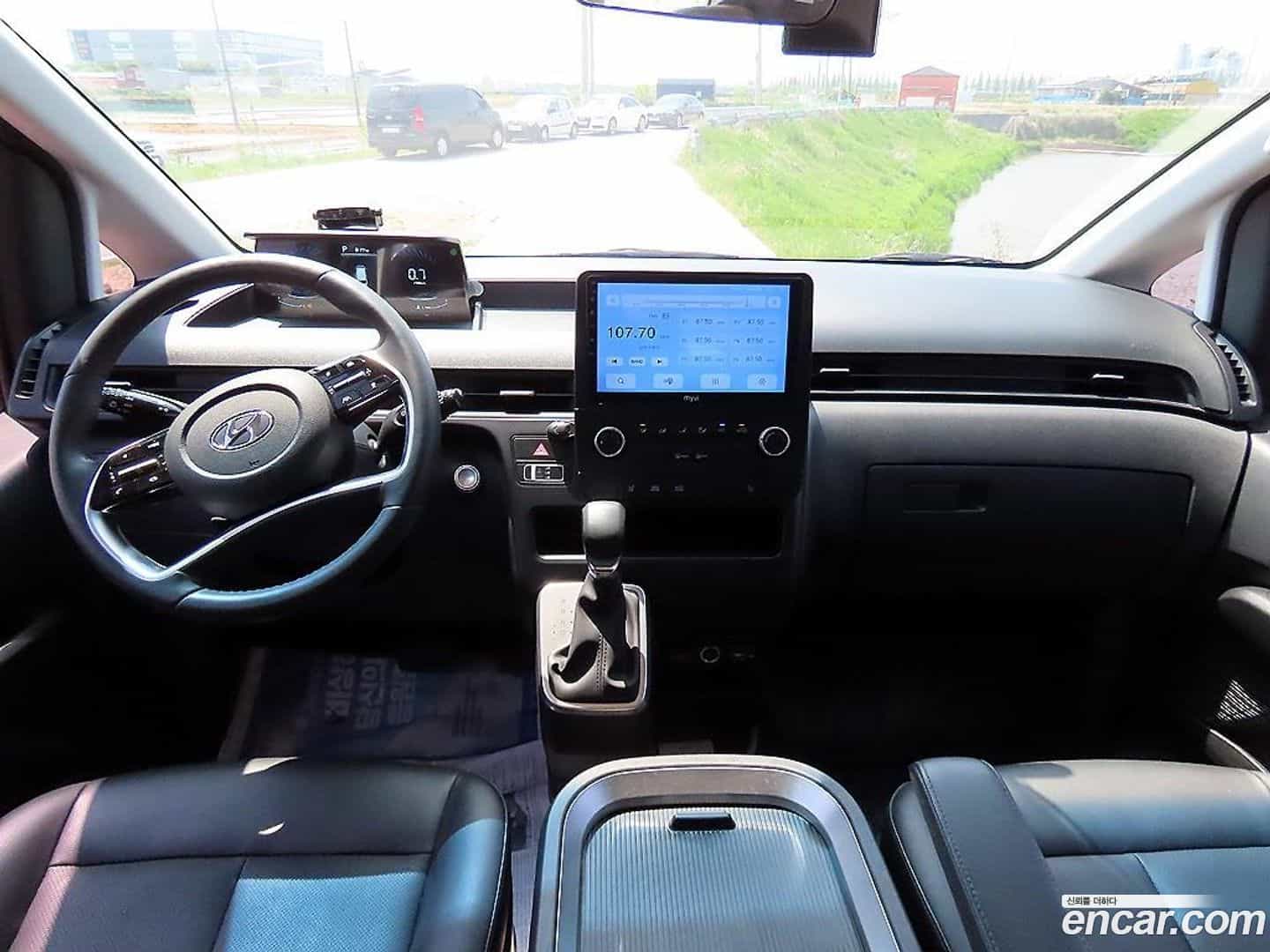 Staria Hyundai 2022.0-INNER-009