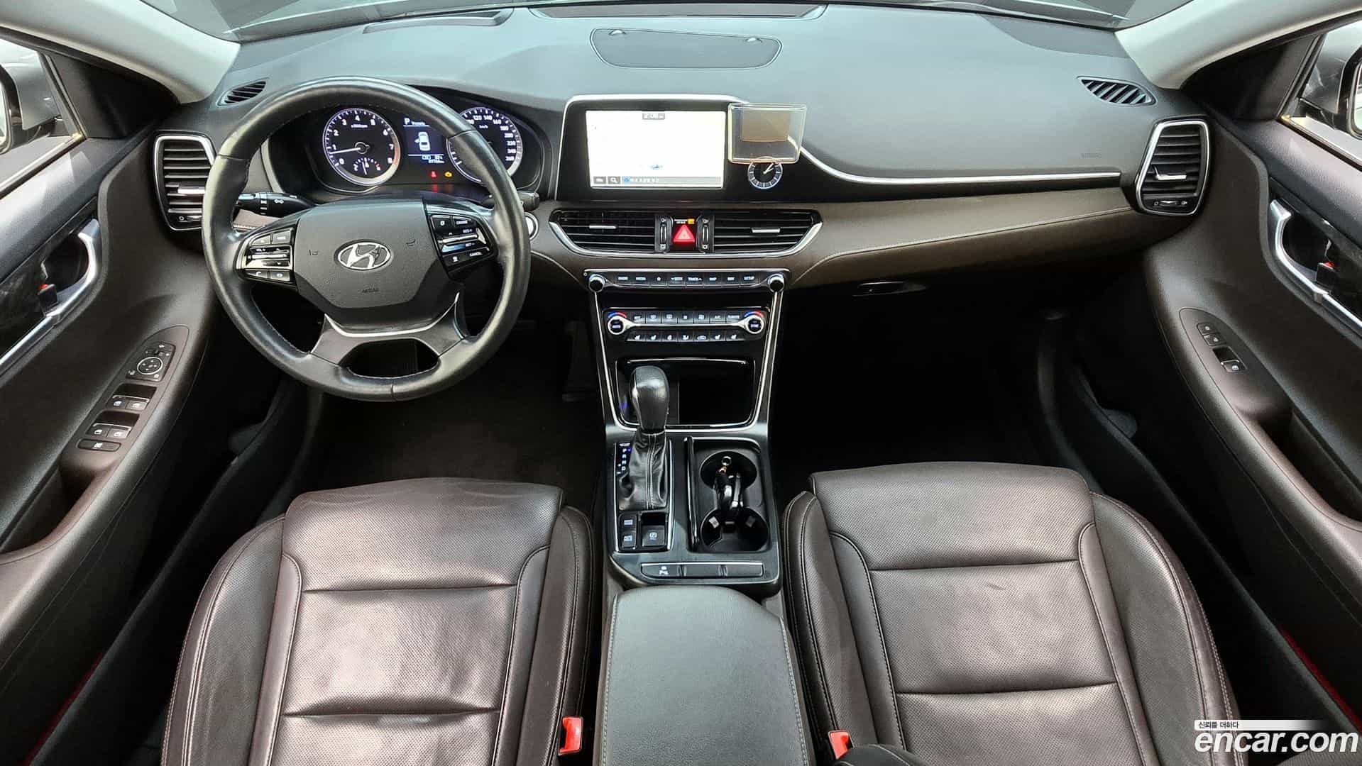 Grandeur Hyundai 2017.2-INNER-007