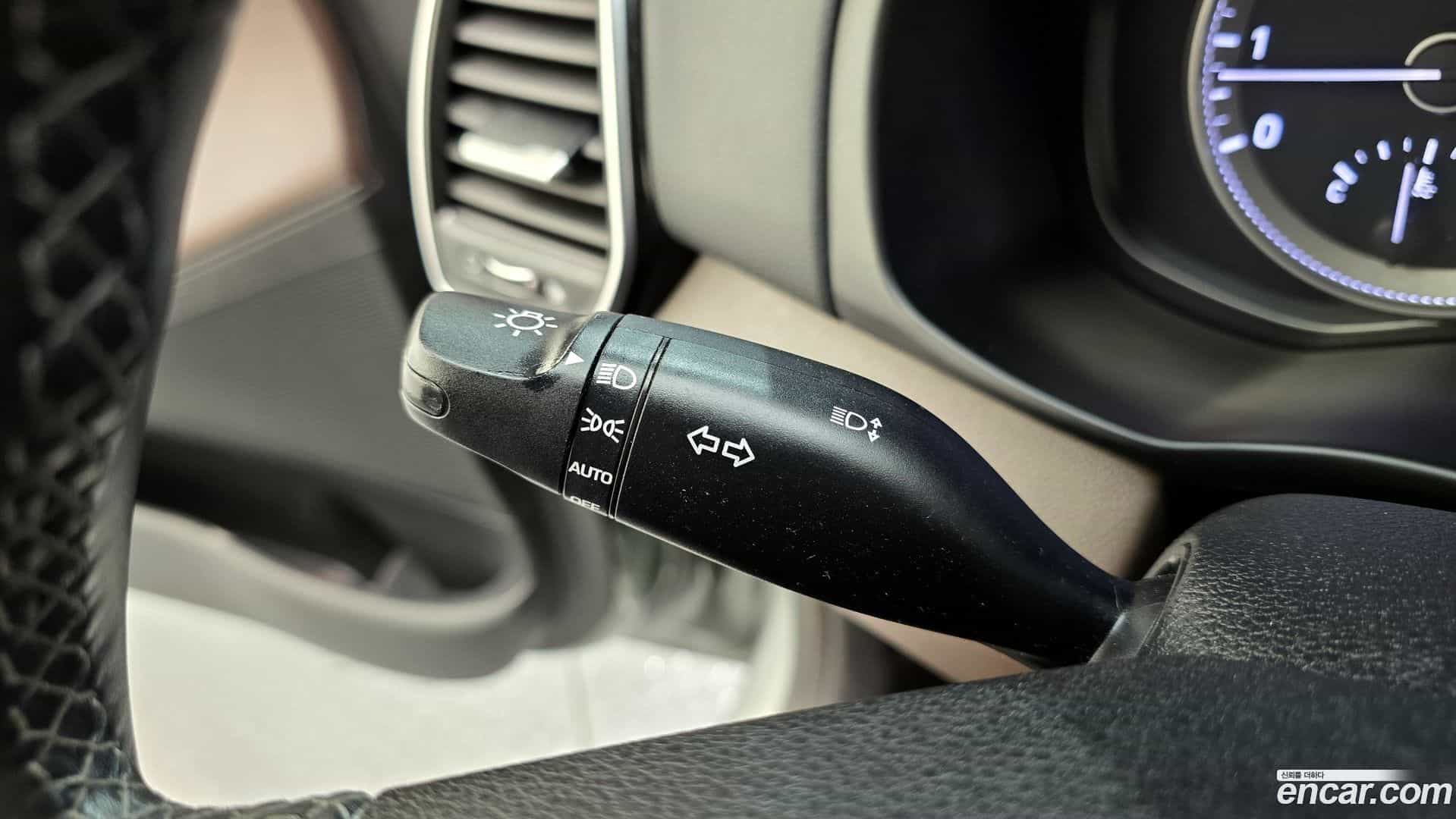 Grandeur Hyundai 2017.2-OPTION-047
