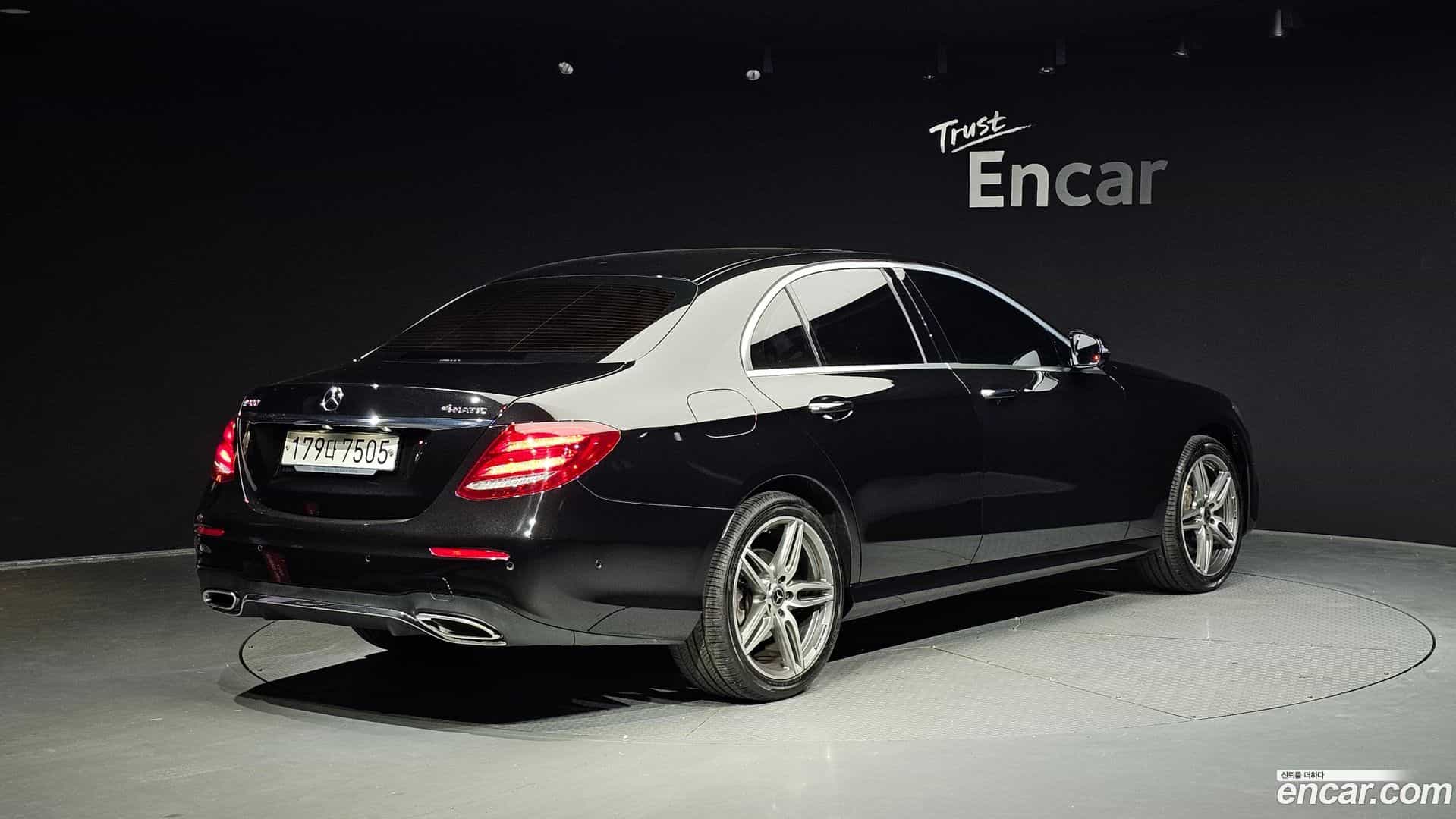 E-Class Mercedes-Benz 2020.4-OUTER-002