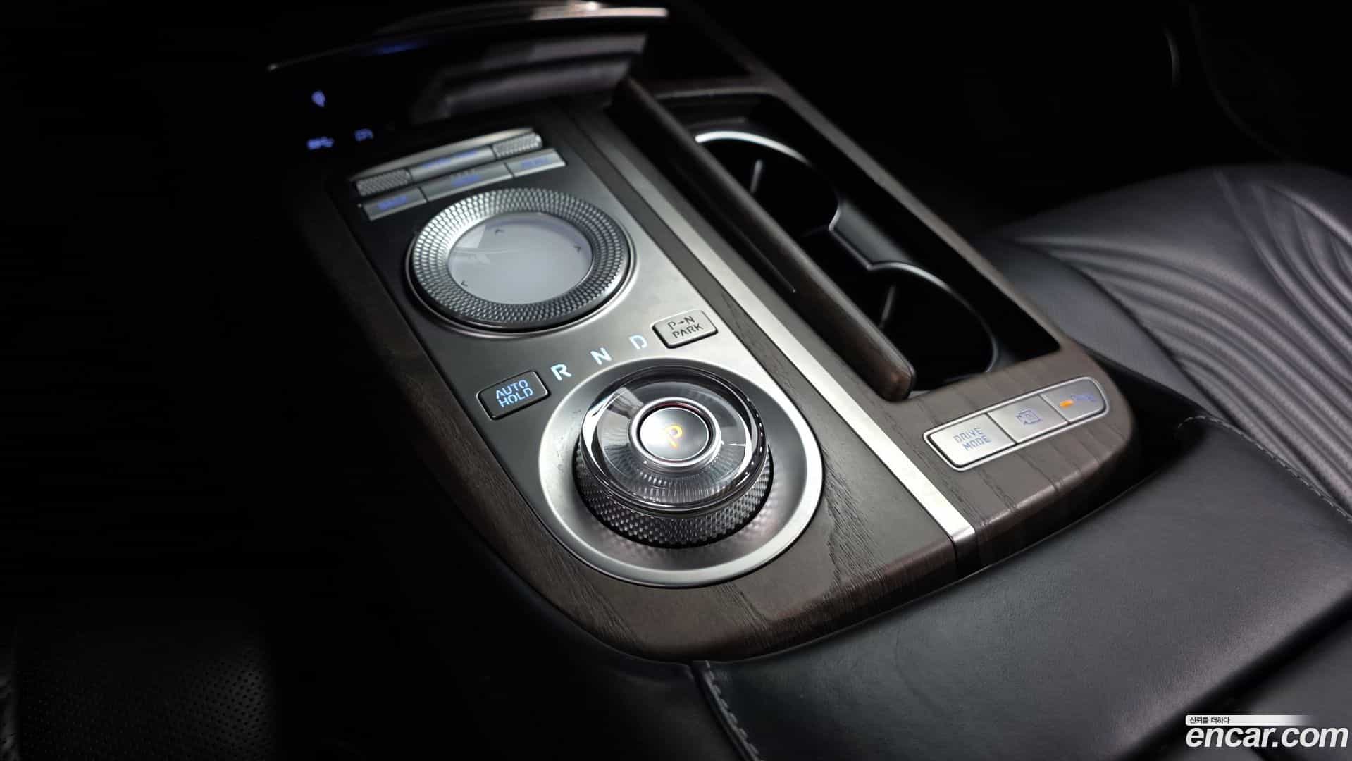 G80 Genesis 2022.4-INNER-009