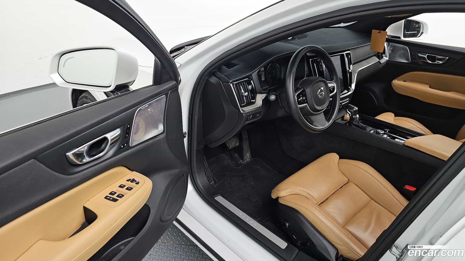 S60 Volvo 2020.0-INNER-010