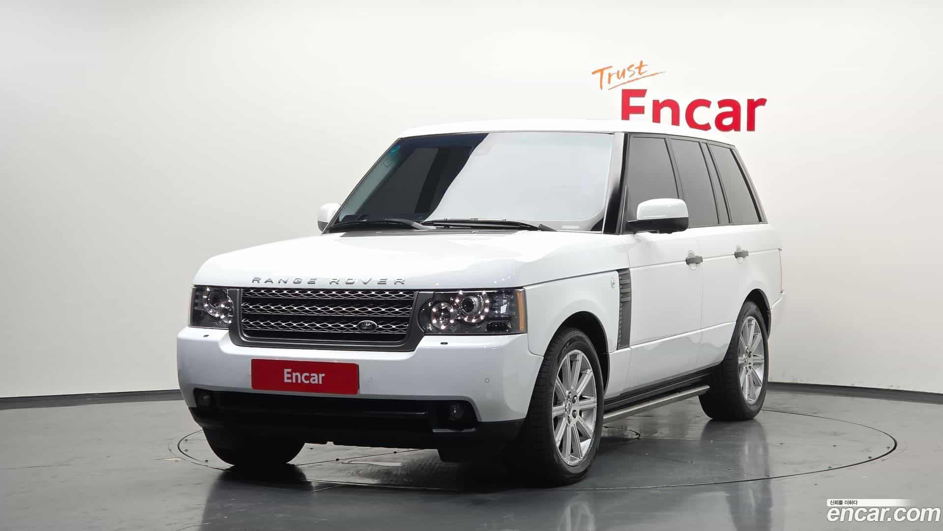 Range Rover Land Rover 2011.0-OUTER-001
