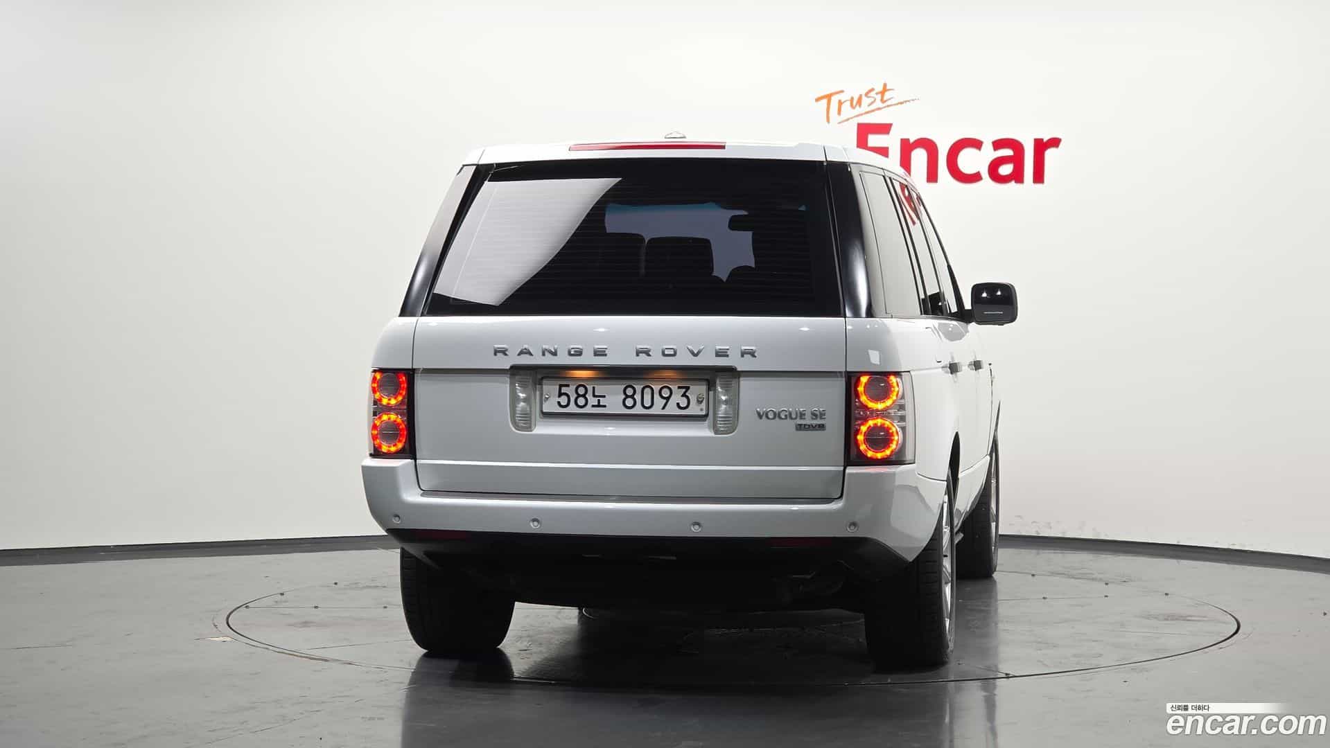 Range Rover Land Rover 2011.0-OUTER-004