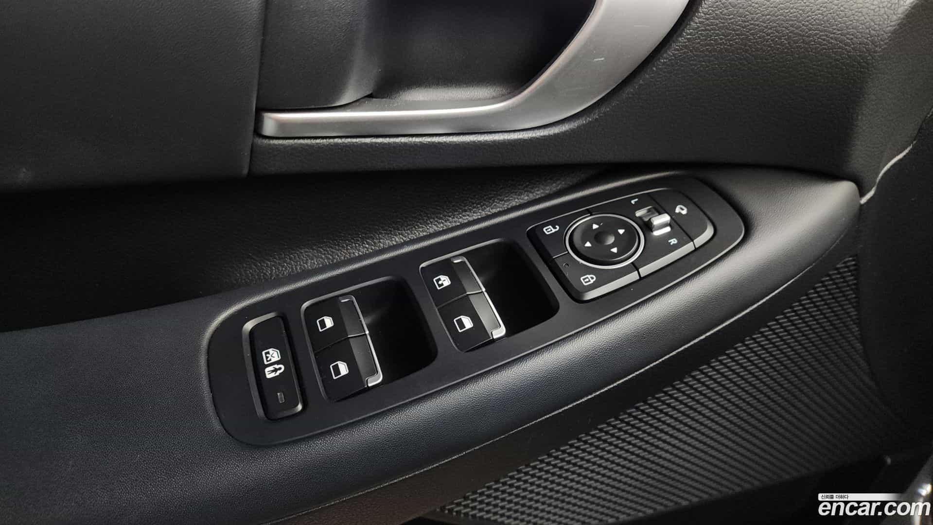 Sonata Hyundai 2021.4-OPTION-043