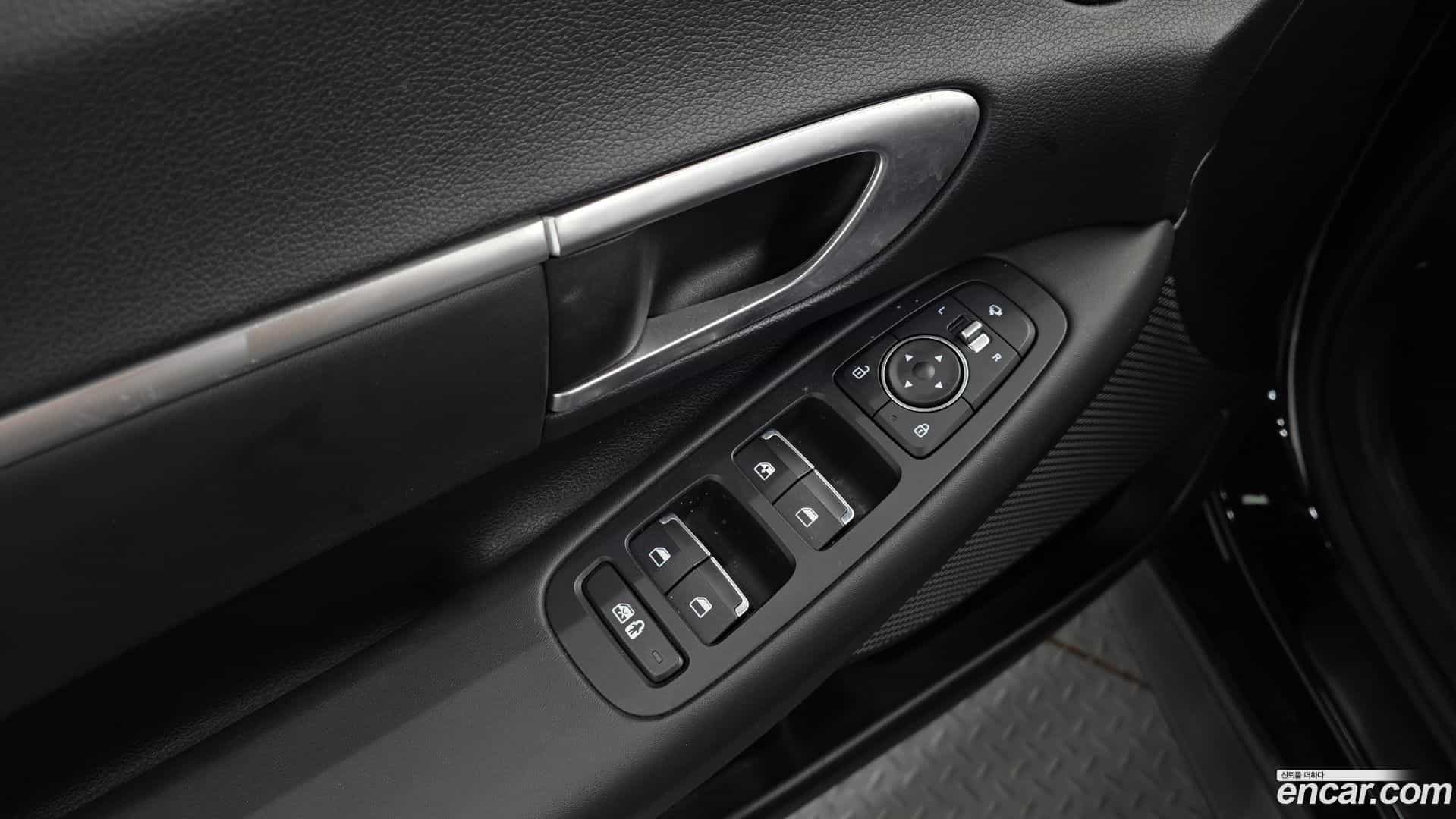 Sonata Hyundai 2019.5-OPTION-023