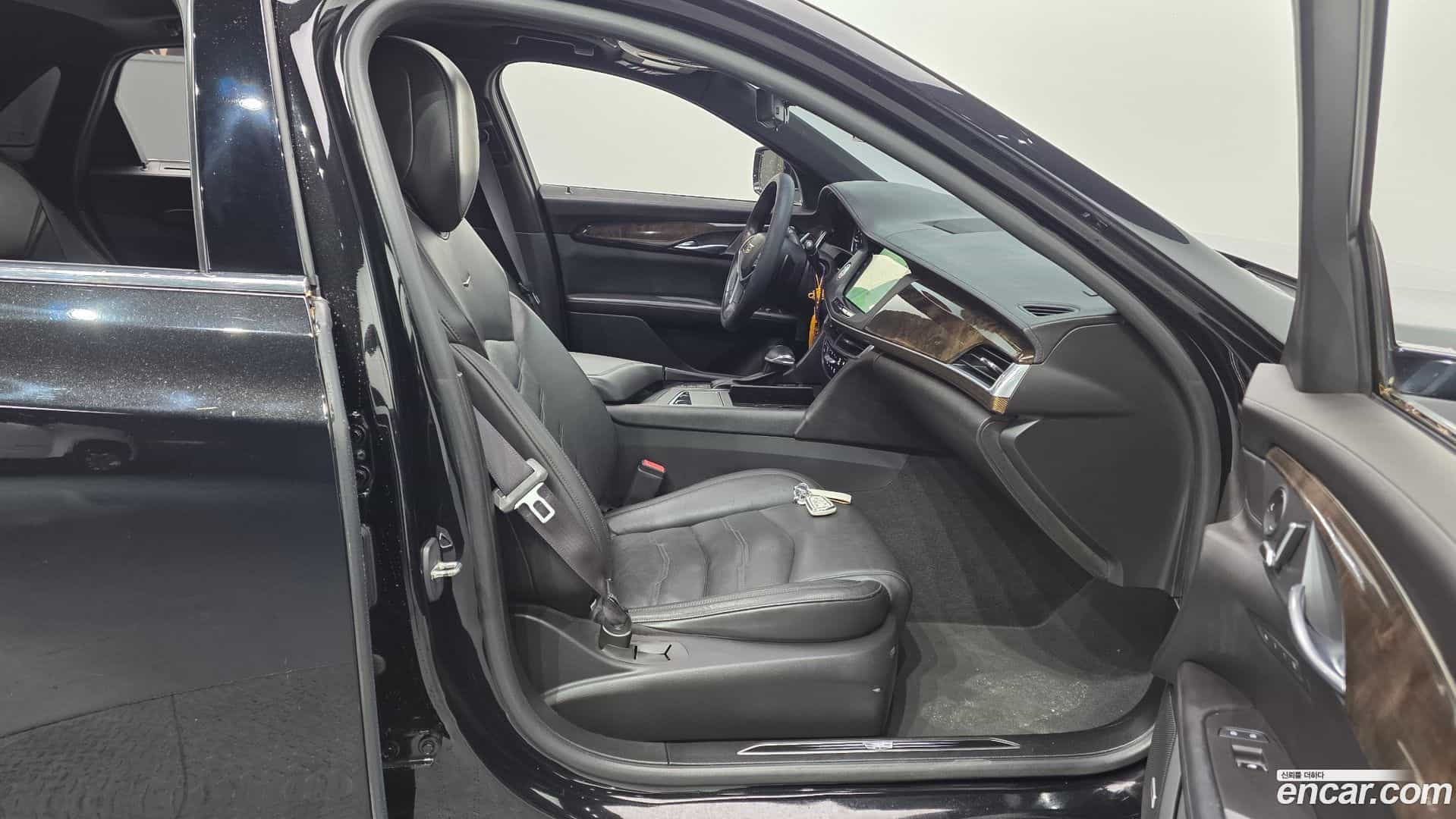 CT6 Cadillac 2016.11-INNER-036