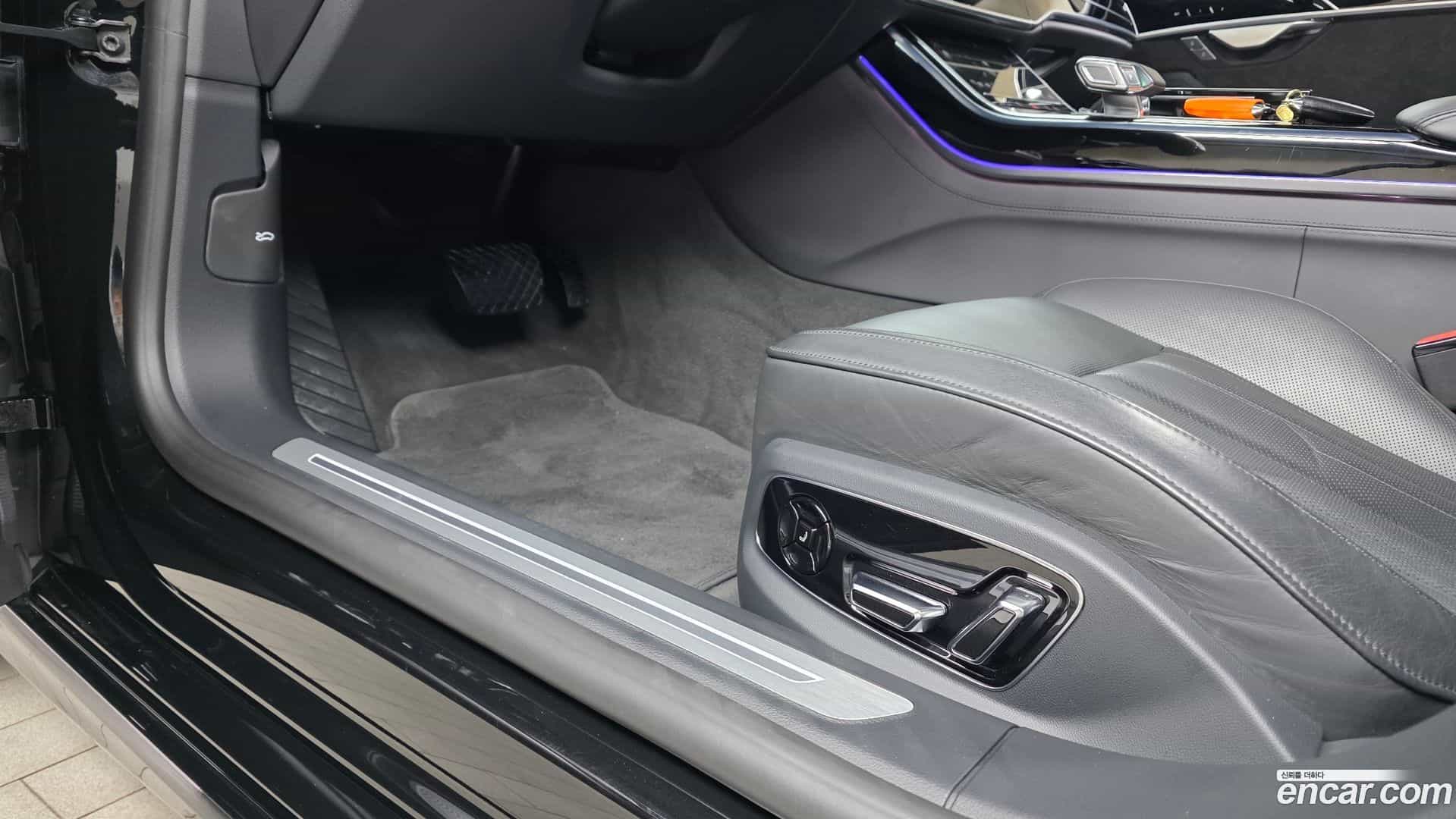 A8 Audi 2021.11-OPTION-024
