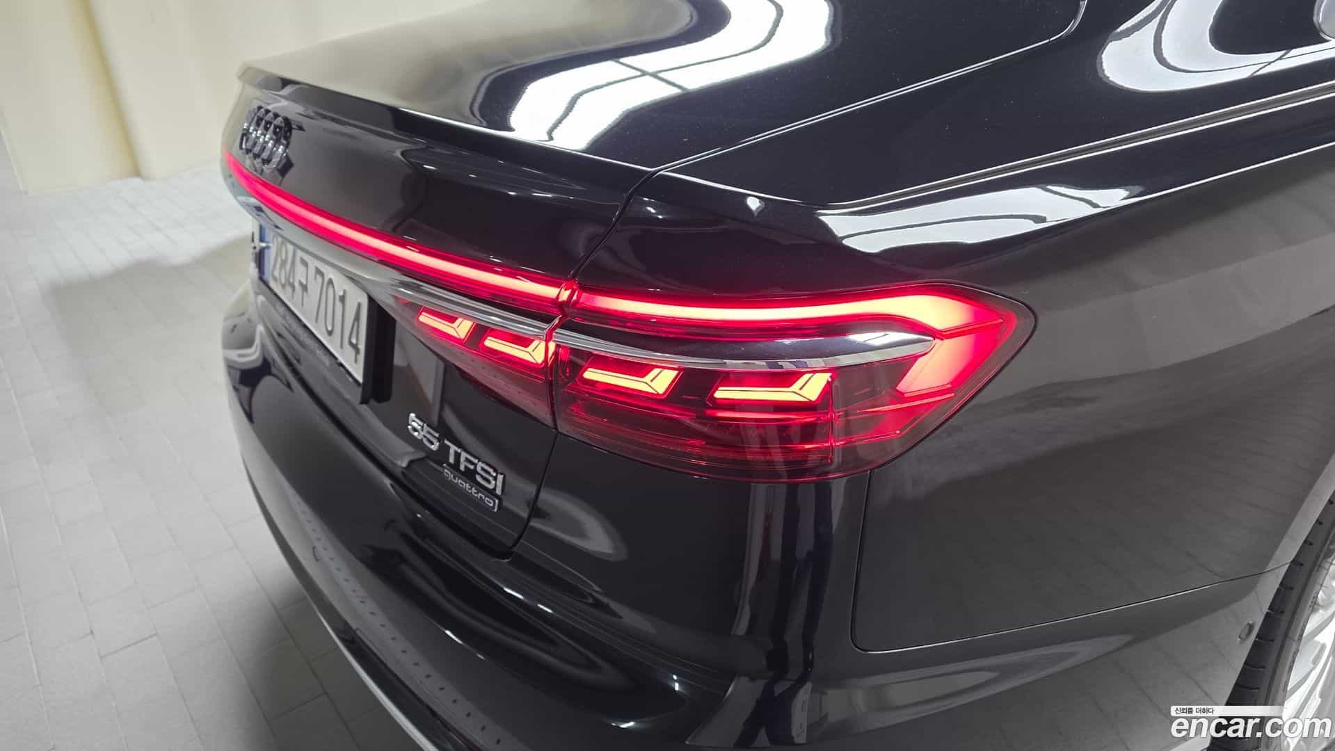 A8 Audi 2021.11-OUTER-033