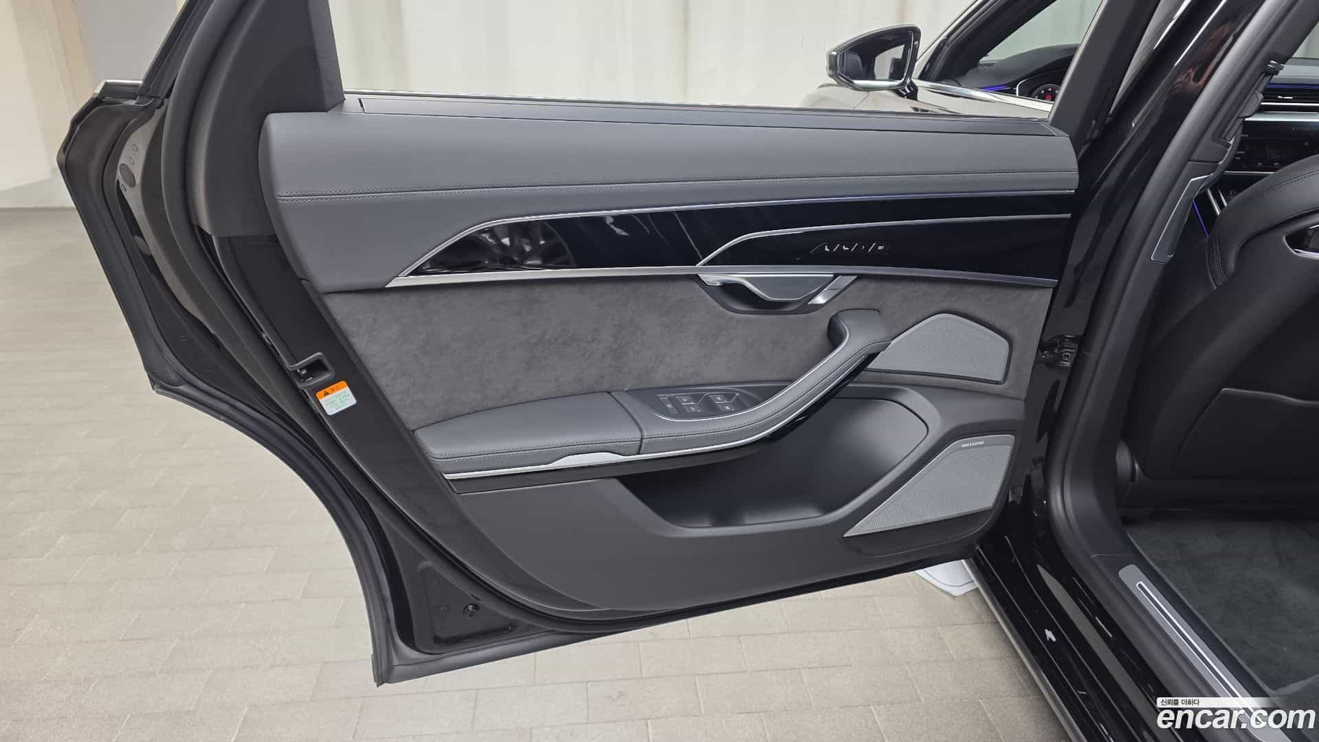 A8 Audi 2021.11-INNER-035