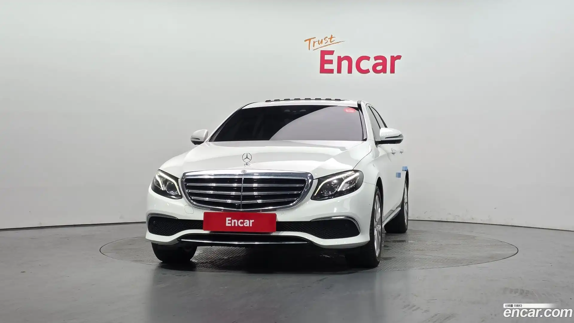 E-Class Mercedes-Benz 2018.7-OUTER-003